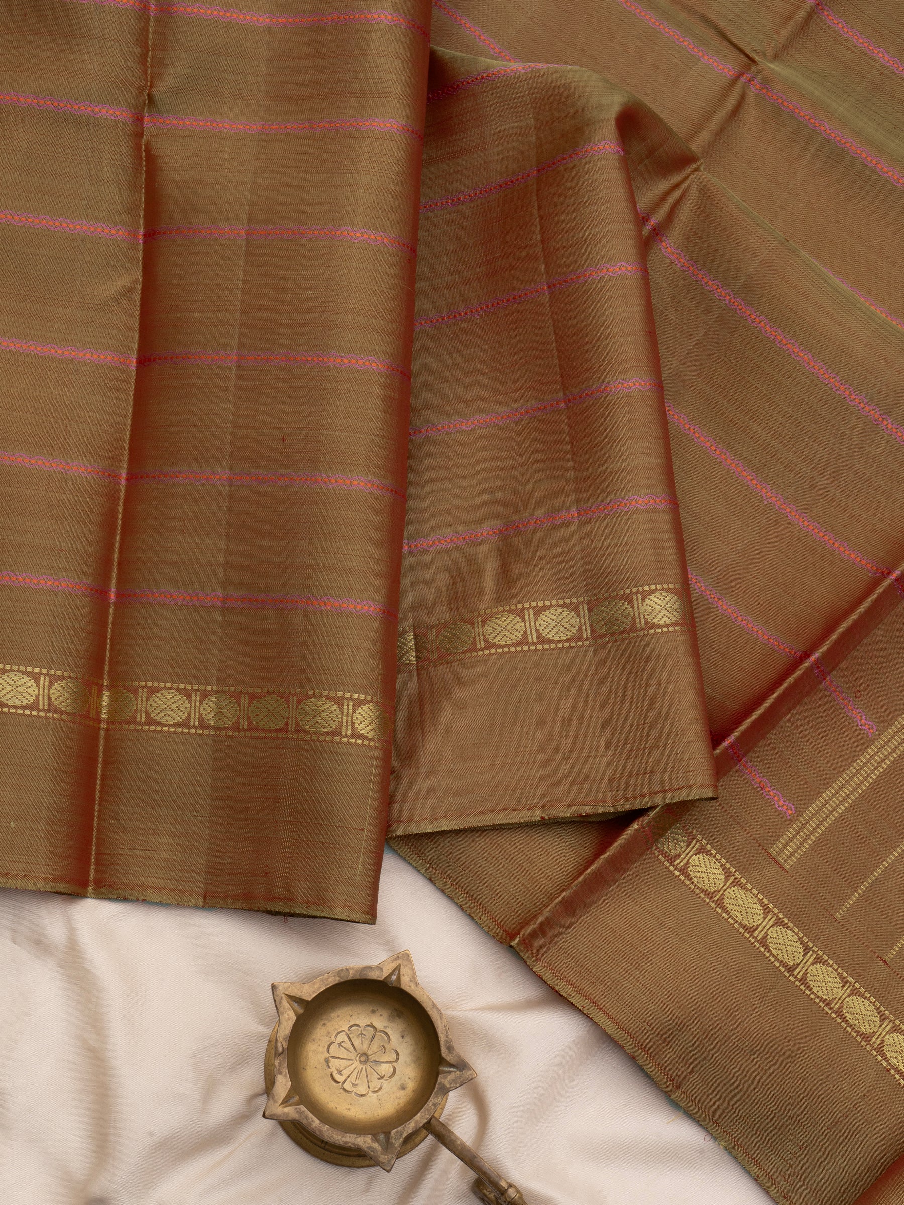 Muted brown veldhari/ Kanjipuram Silk Saree CLSA342