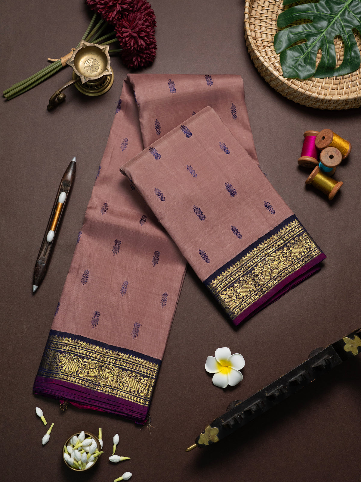Geva shade thread butta and deep purple kai korvai/ Kanjipuram Silk Saree CLSA3686