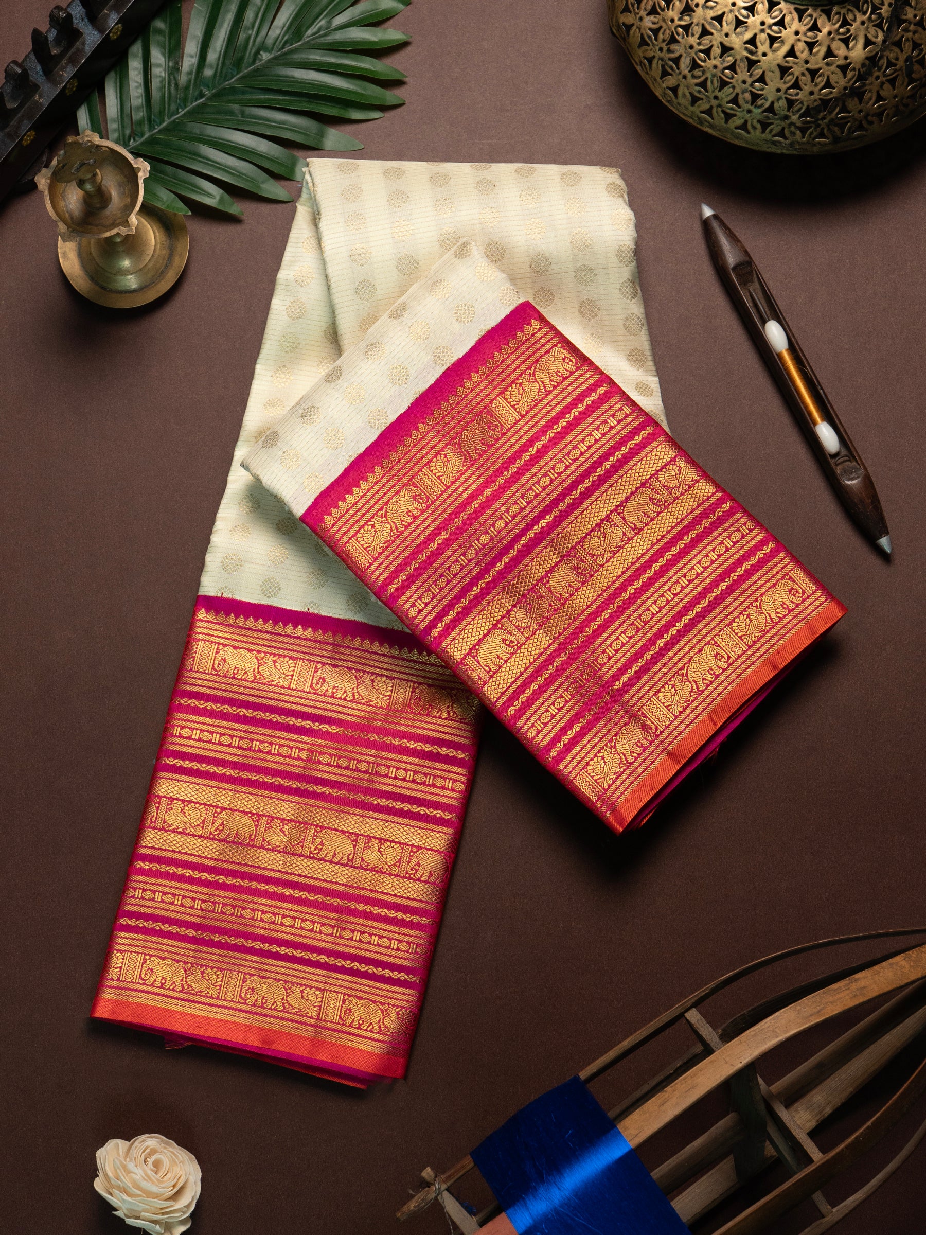 Off white zari butta and varisapet border kai korvai/ Kanjipuram Saree CLSA3776