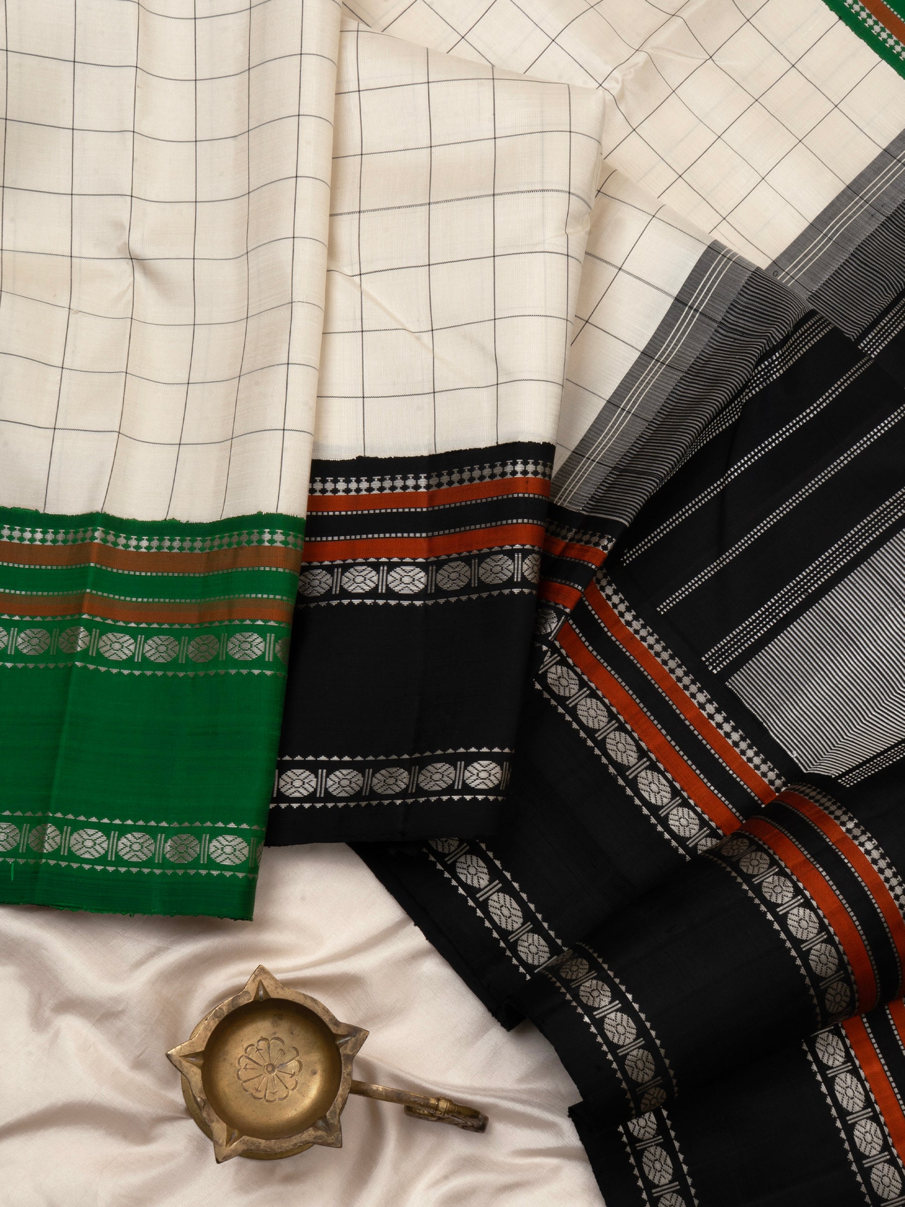 Offwhite kattam ganga jamuna border/special edition kanjipuram silk CLSA4247