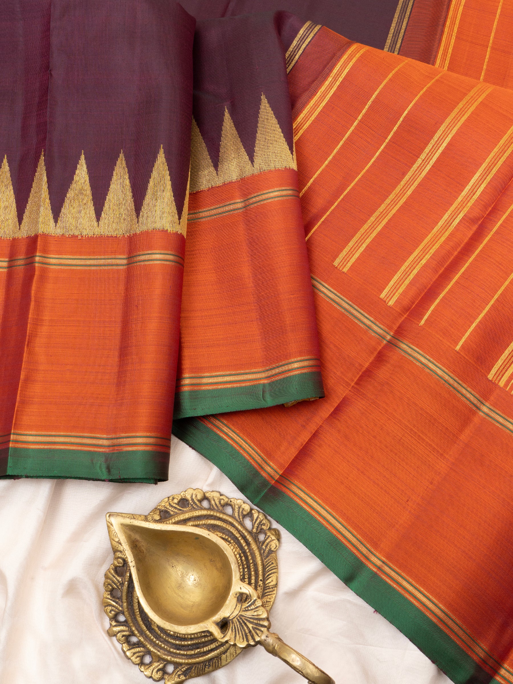 Paaku and Rust 8 kol / Kanjipuram Saree CLSA6333