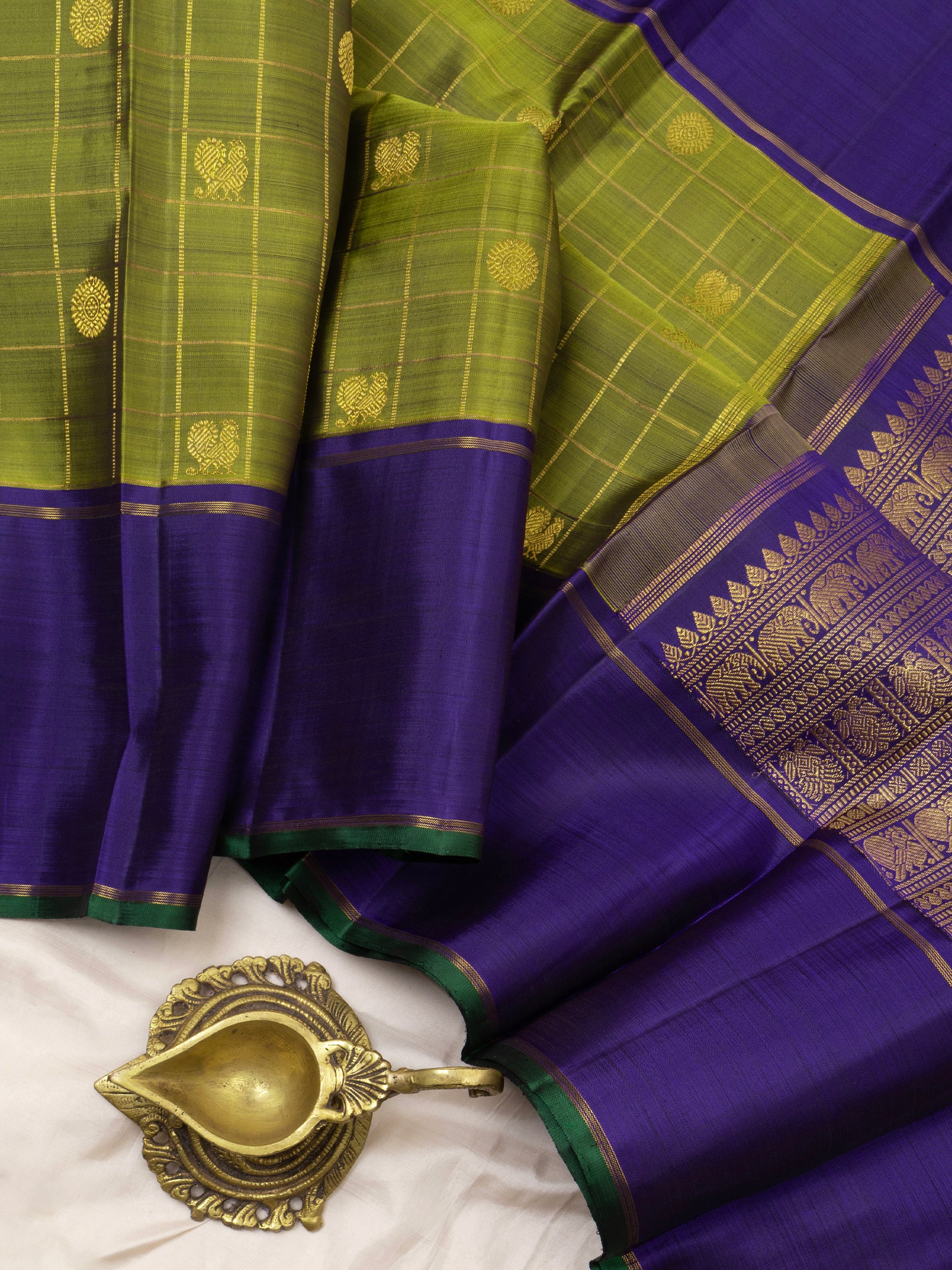 Green kattam annam and chakram butta/Kanjipuram silk Saree CLSA5999