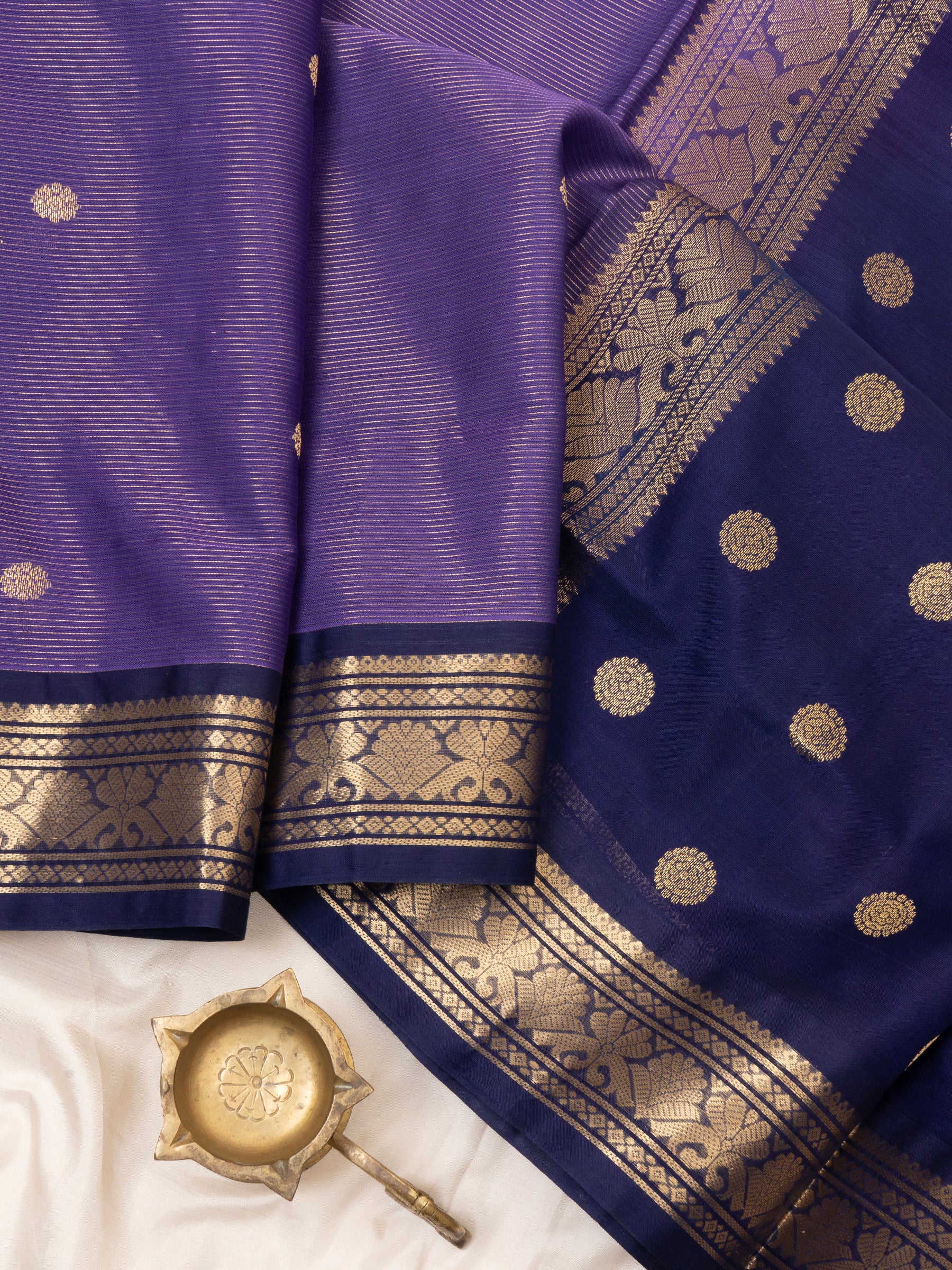 December poo and dark navy vairaoosi/ Premium Silk Cotton Saree CLSA6428