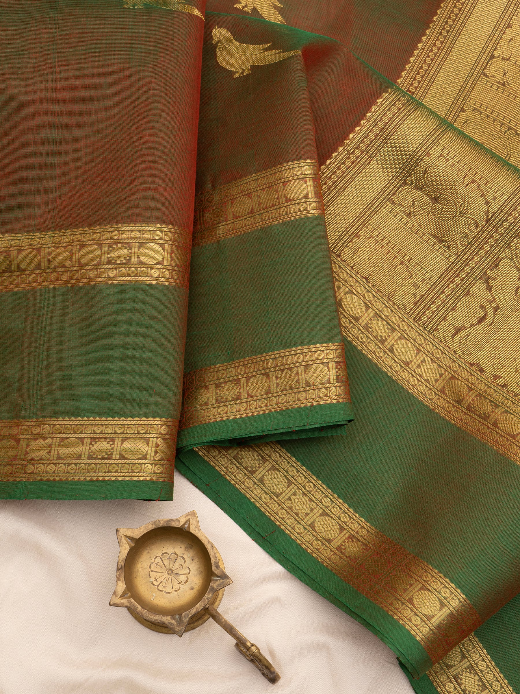 Maanthulir kili butta rettapet border/ Silk Cotton Saree CLSA6612