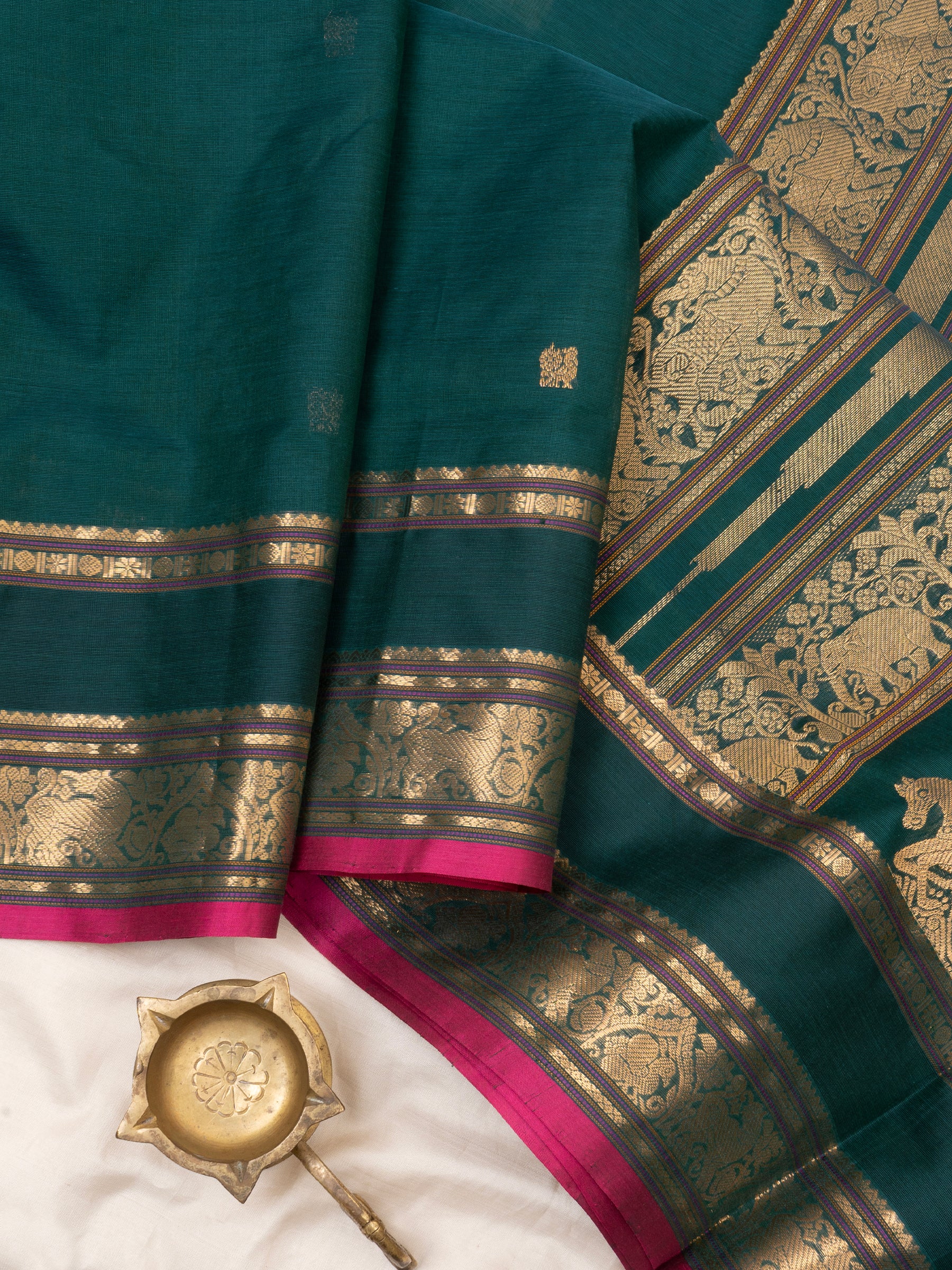 Peacock green unique pallu /Silk Cotton Saree CLSA6623