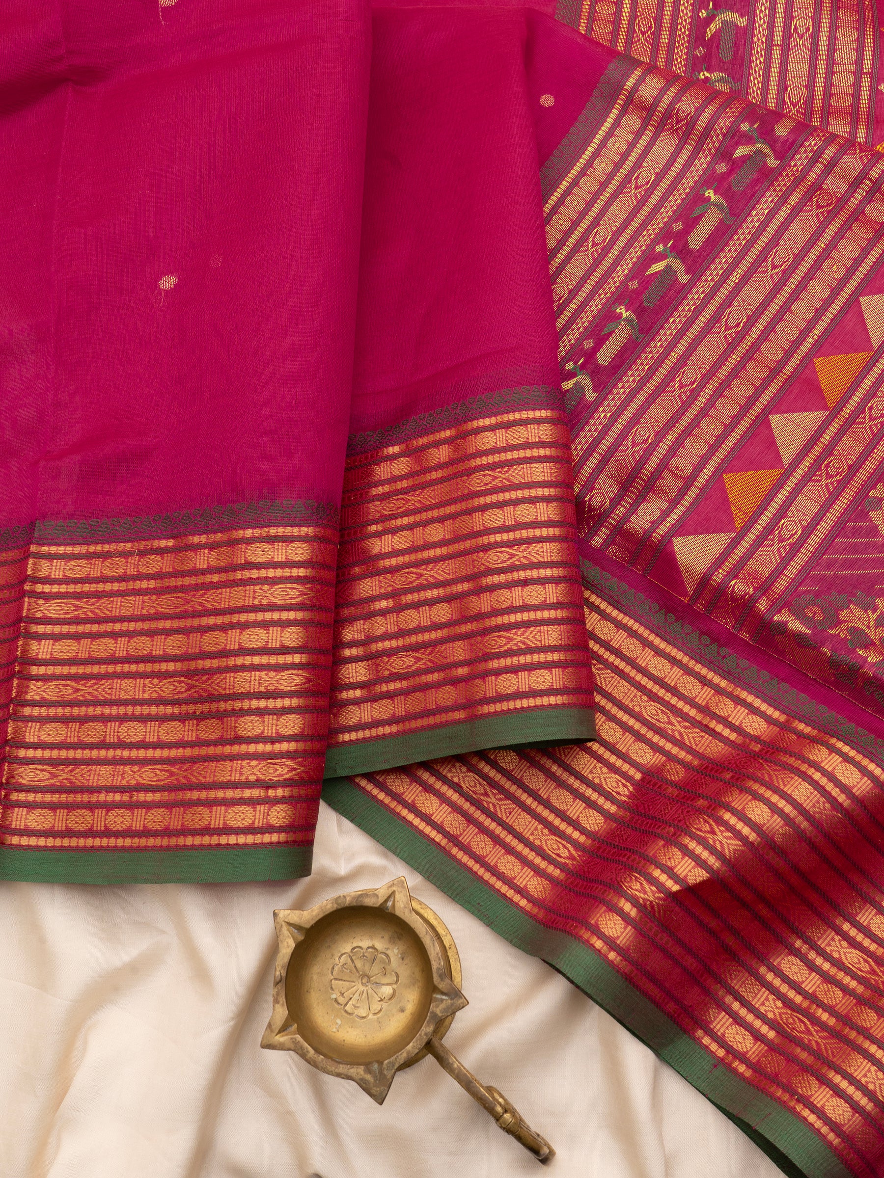 Pink varisapet border/ Silk Cotton Saree CLSA6626