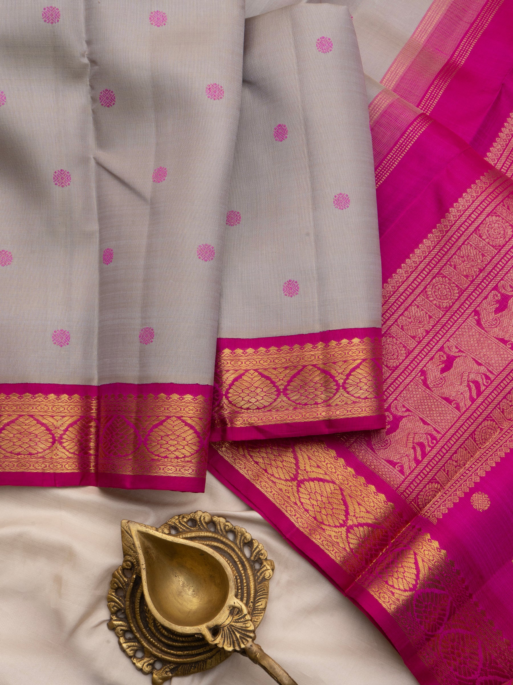 Grey and pink kai korvai/ Kanjipuram Silk Saree CLSA7157