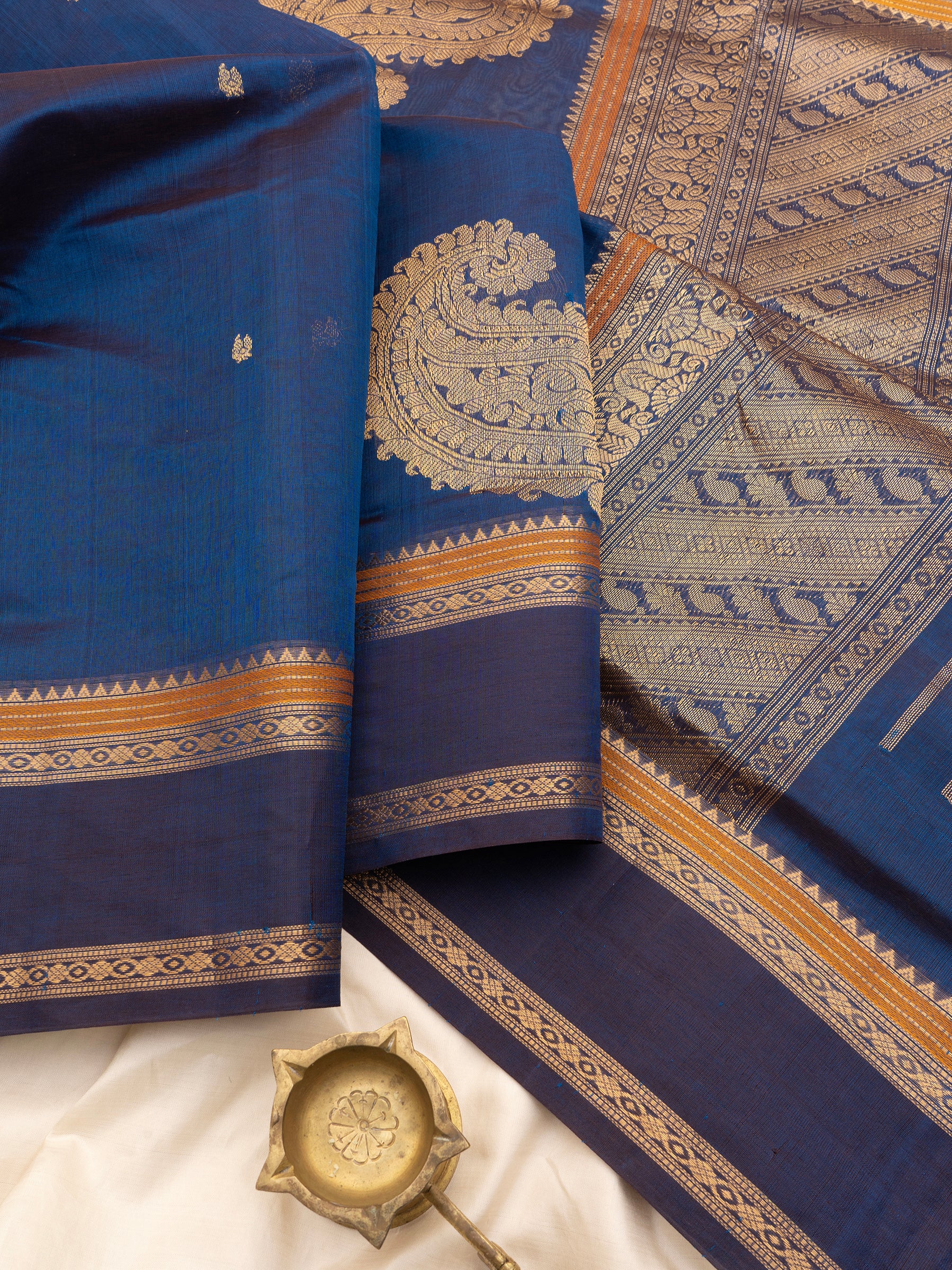 Blue corner butta/ Silk Cotton Saree CLSA7253