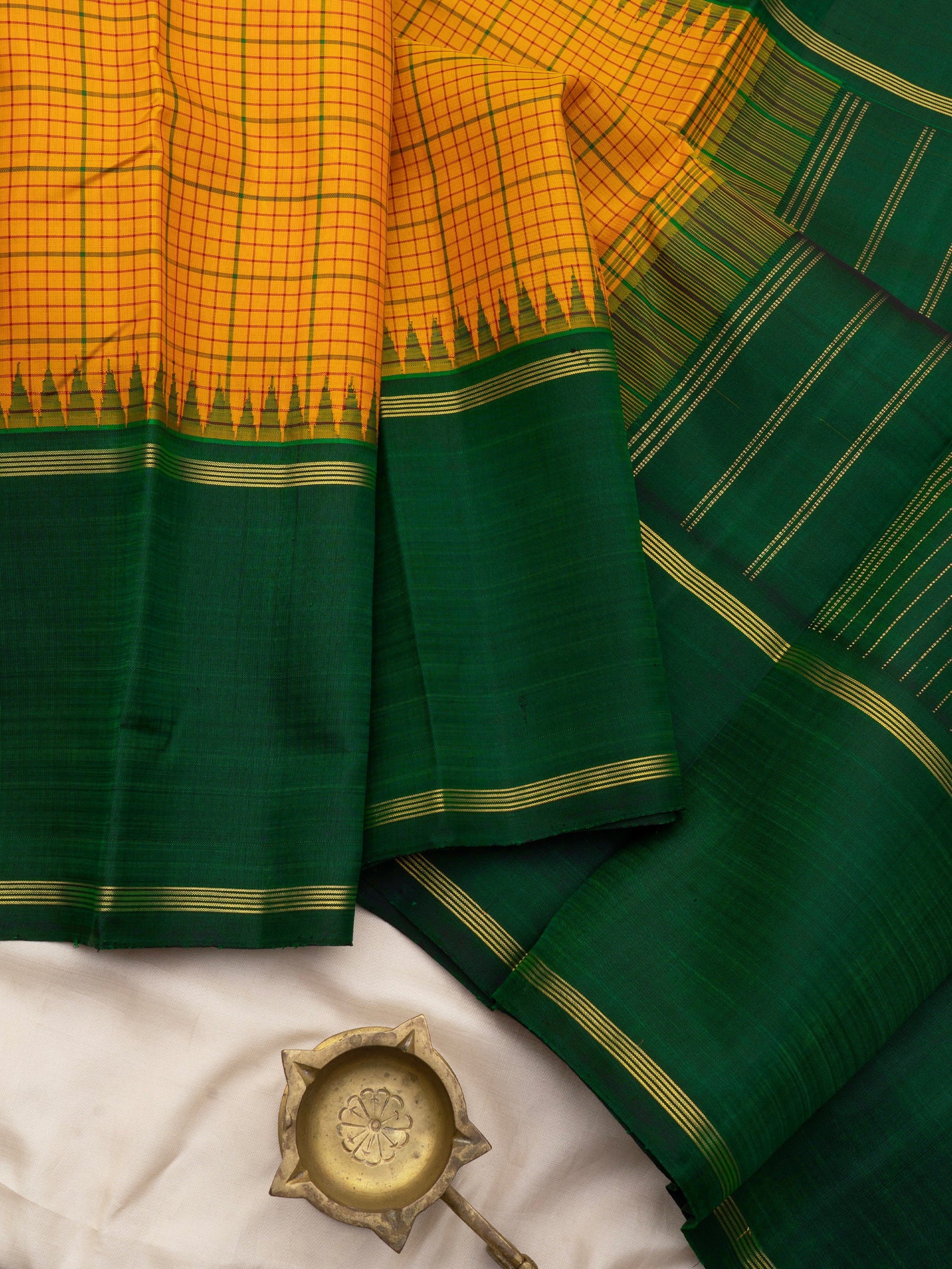 Golden mustard and green kattam korvai / Arani Silk Saree CLSA8010