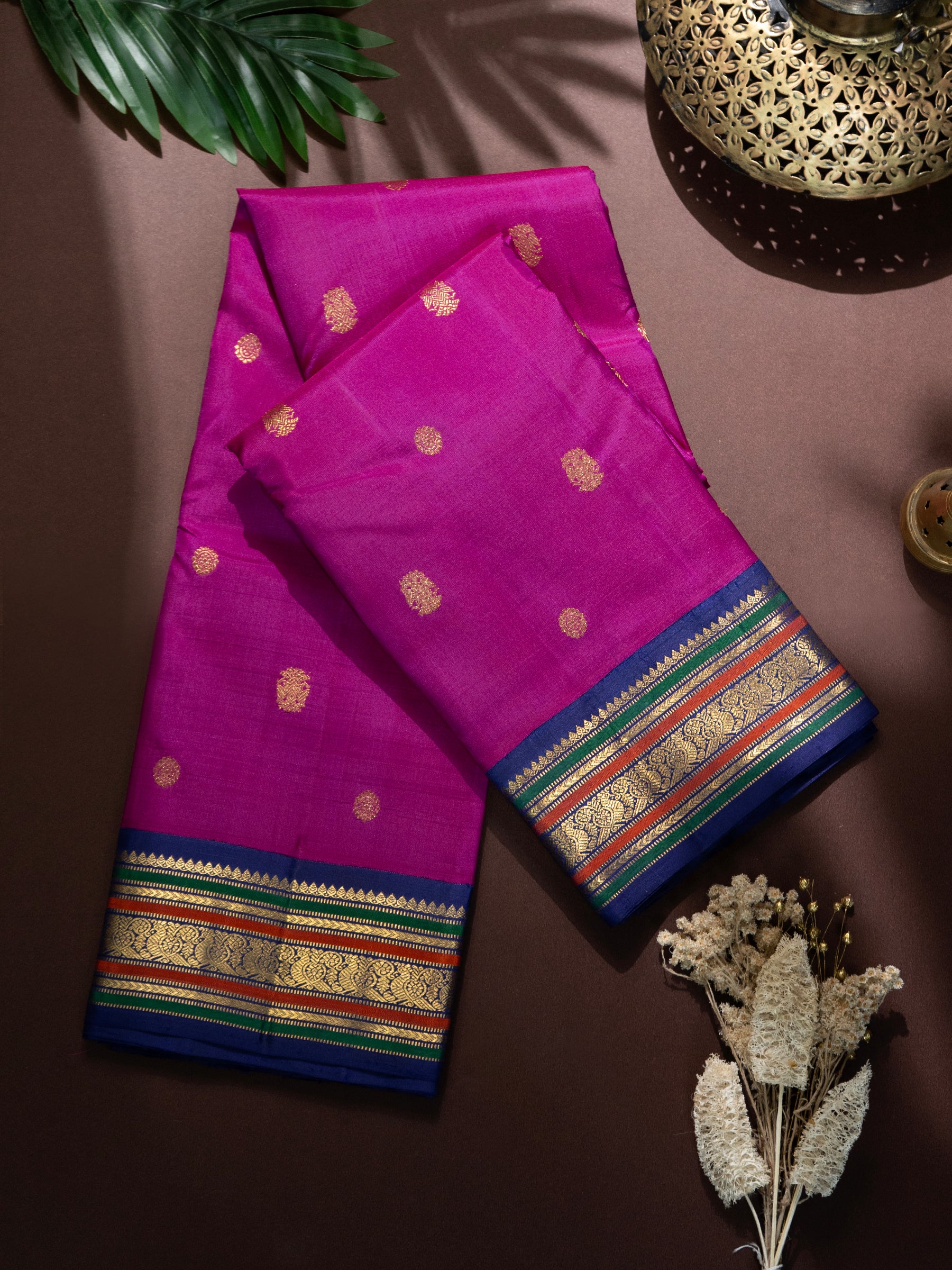 Vintage panner roja pink and mayilkazhuthu blue meenakari pallu / Kanjipuram Silk Saree CLSA8187