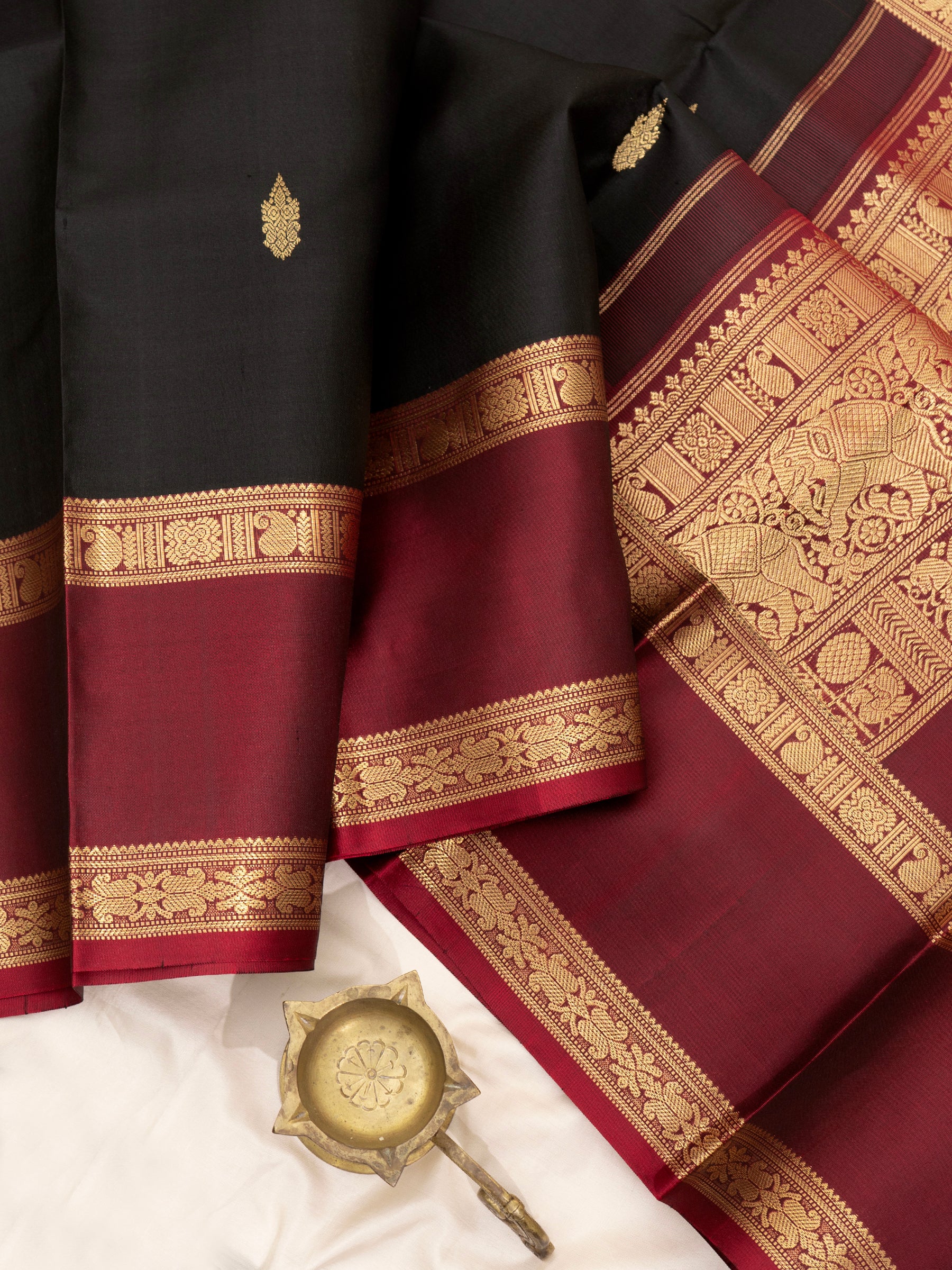 Black and Araku rettapet border/ Special Edition Silk CLSA8349