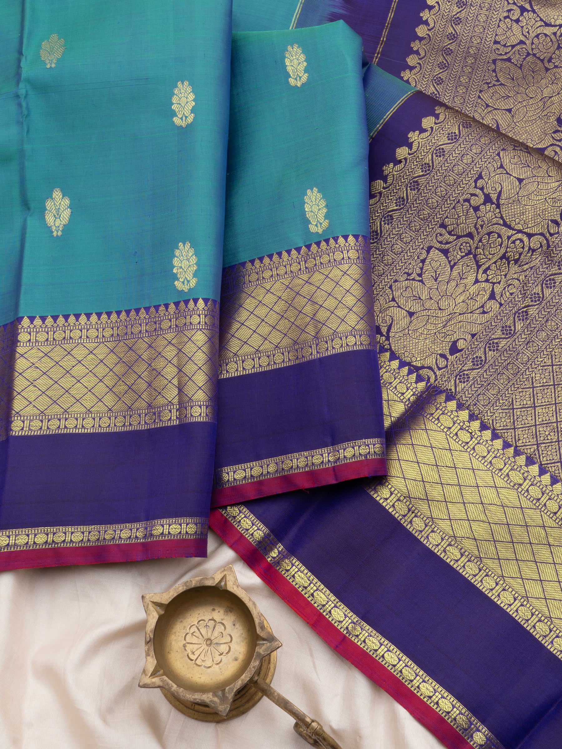 Teal blue and dark blue / Arani Silk Saree CLSA8494