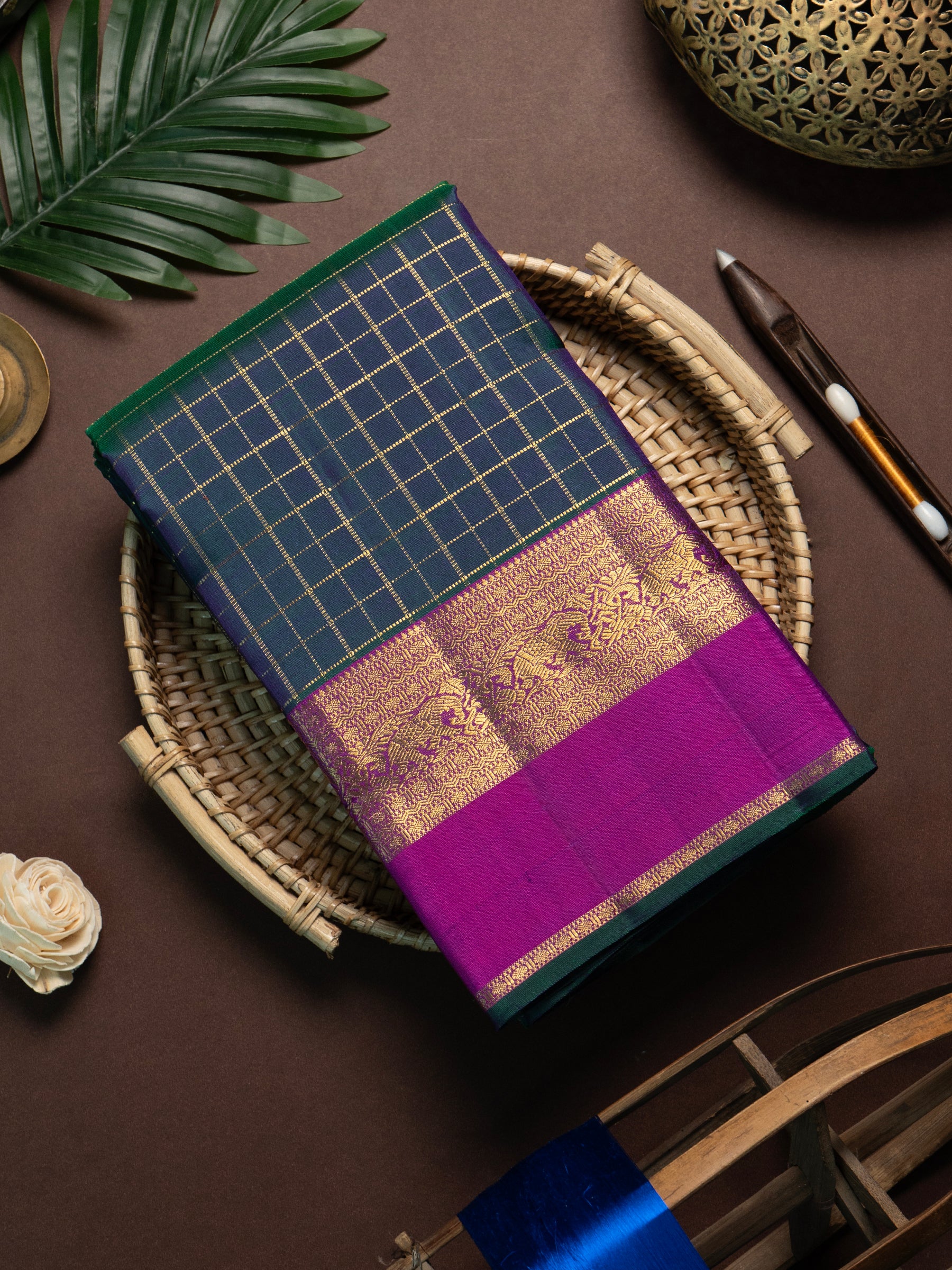 Peacock blue zari kattam kaal erangina border/ Kanjipuram Saree CLSA8878
