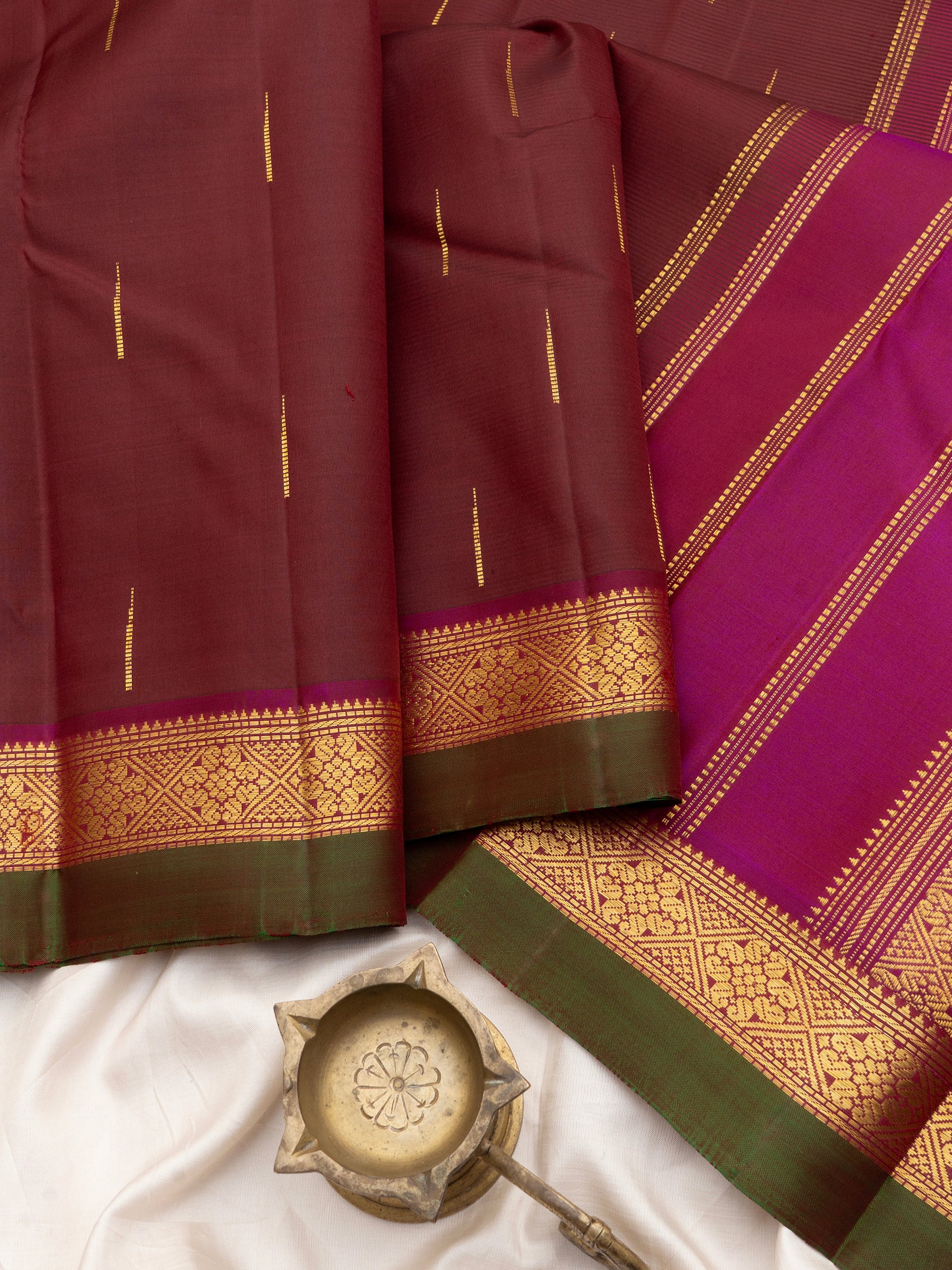 Deep Araku and pink kaal erangina border/ Arani Silk Saree CLSA9037