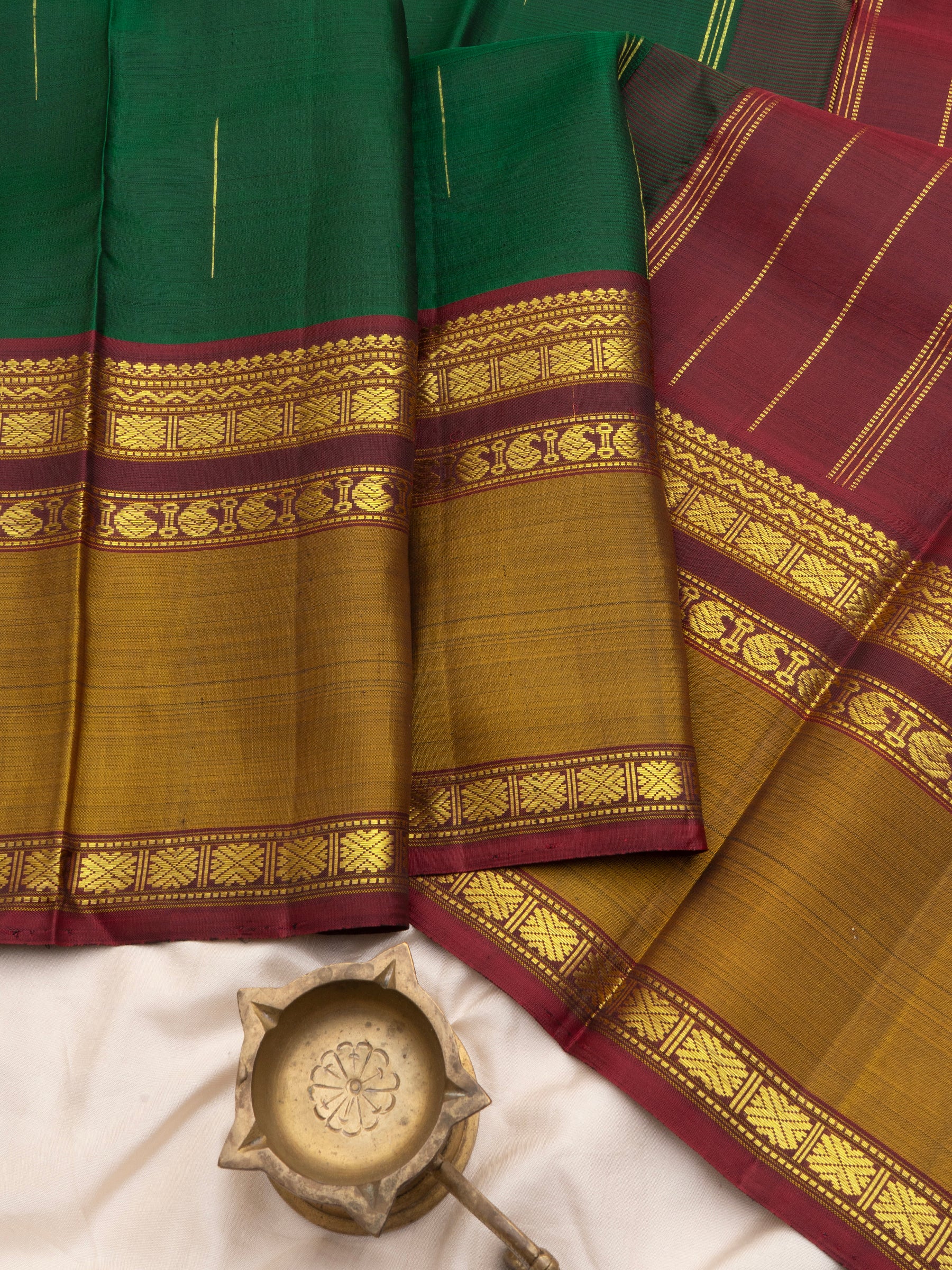 Green and mustard border / Arani Silk Saree CLSA9042