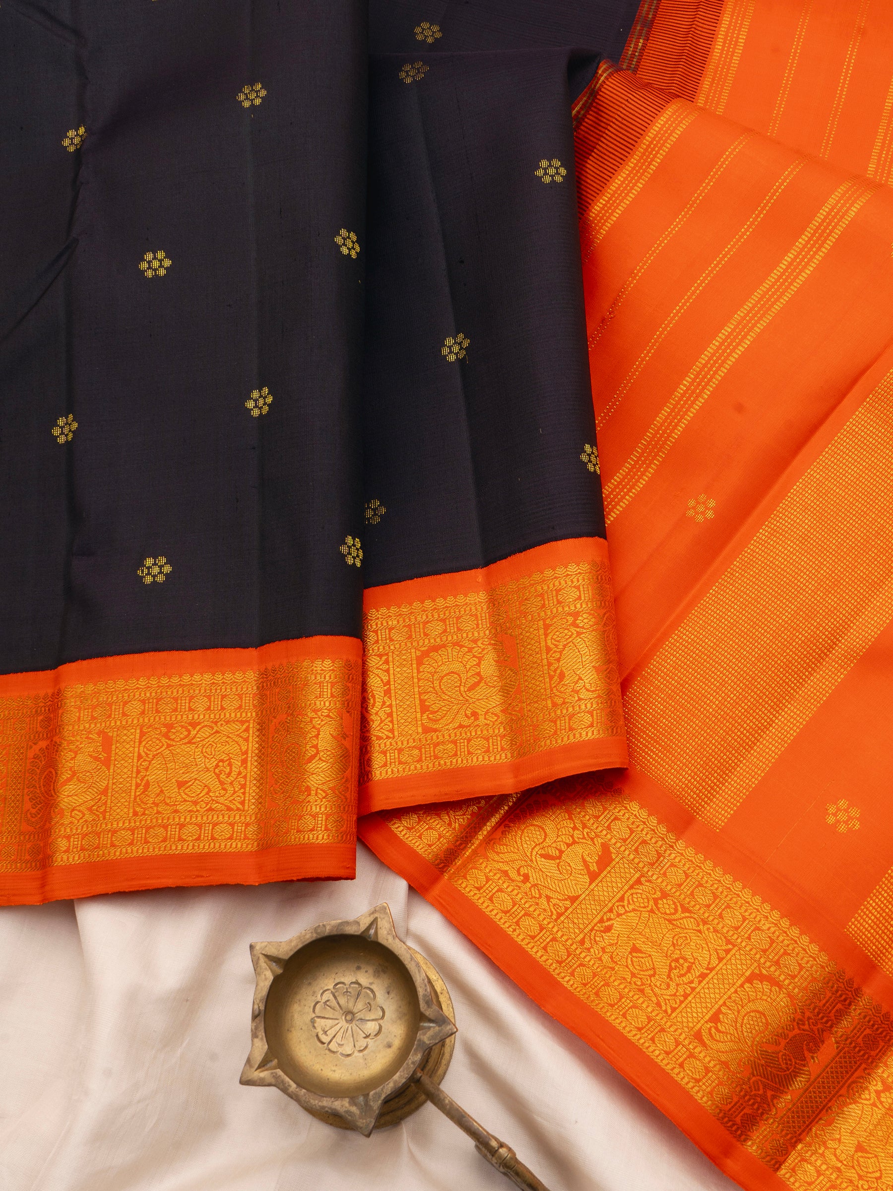 Dark midnight Blue and Orange korvai /  Arani Silk Saree CLSA9051