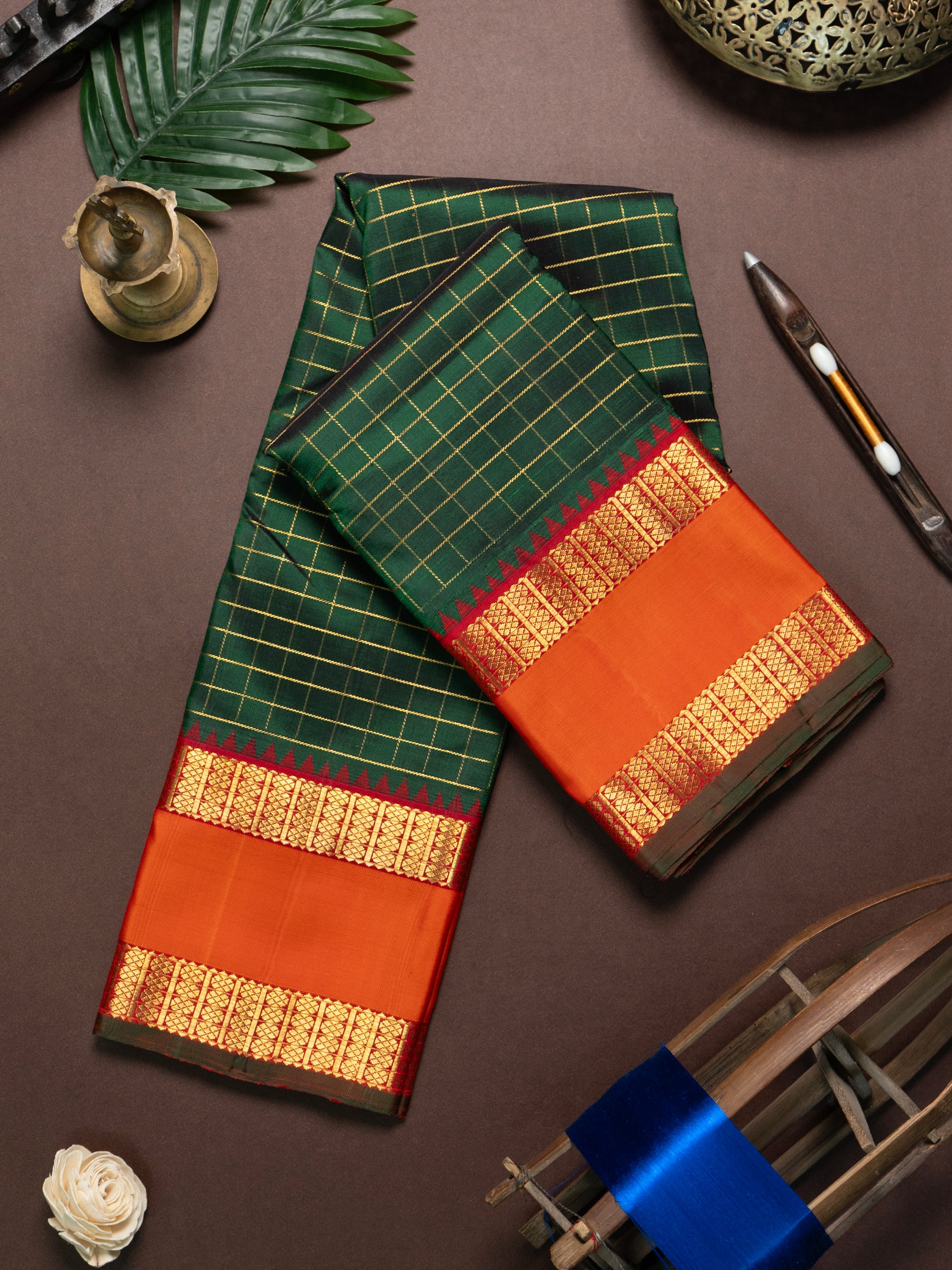 Dark green Zari Kattam / Kanjipuram Saree CLSA9102