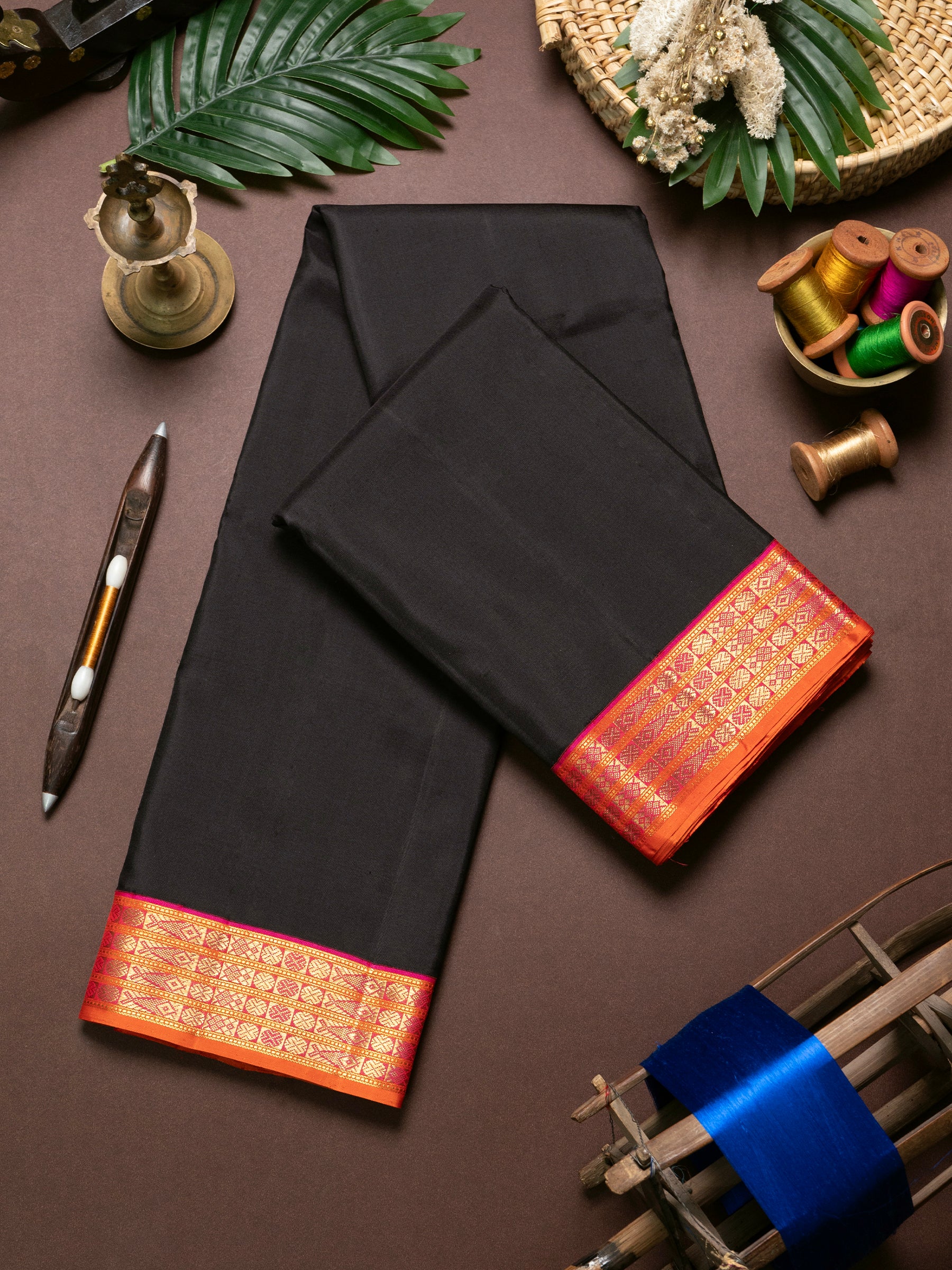 Black Korvai Bomkai palla Kanjipuram Saree CLSA9141