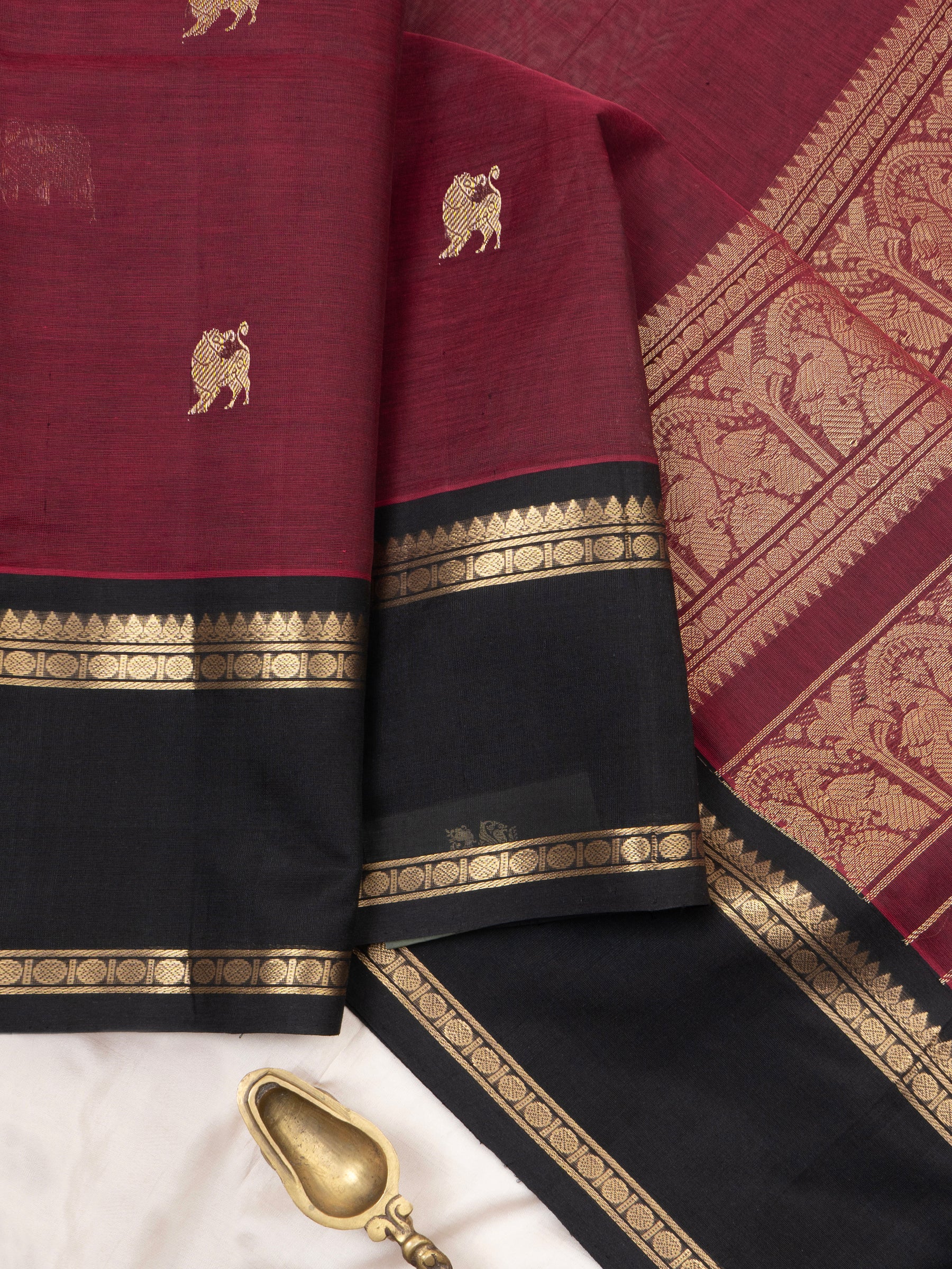 Deep Araku yazhli butta / Silk Cotton Saree CLSA9680