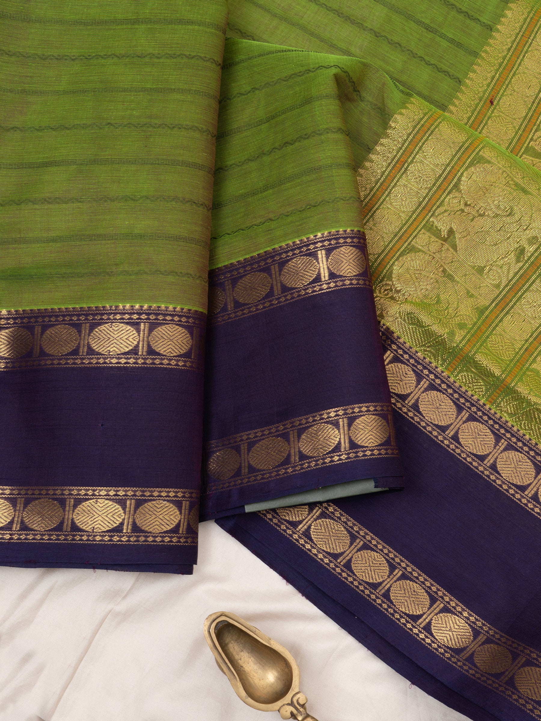 Green and deep blue rettapet border/ Silk Cotton Saree CLSA9684