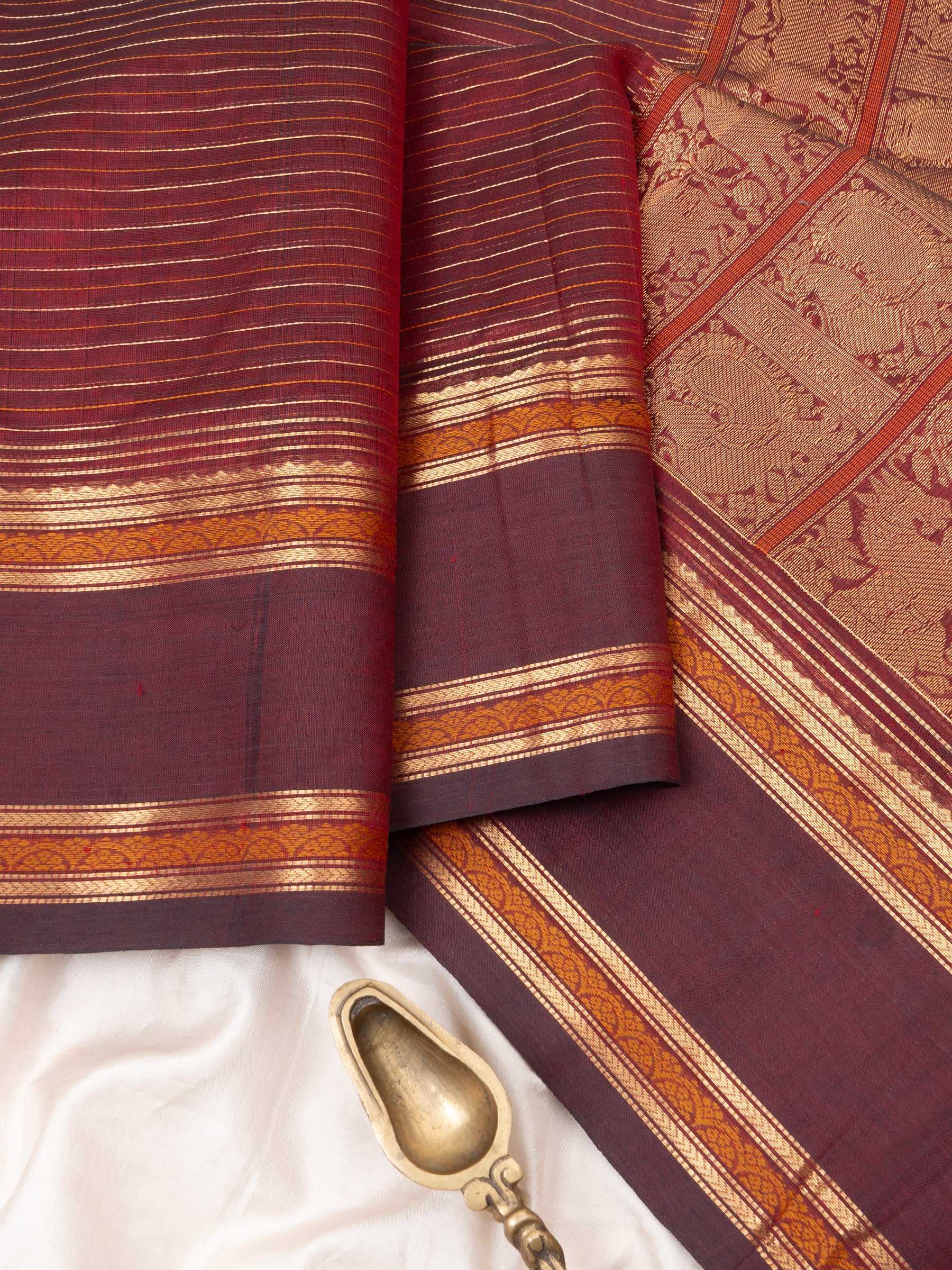 Deep Araku rettapet border/ Silk Cotton Saree CLSA9696