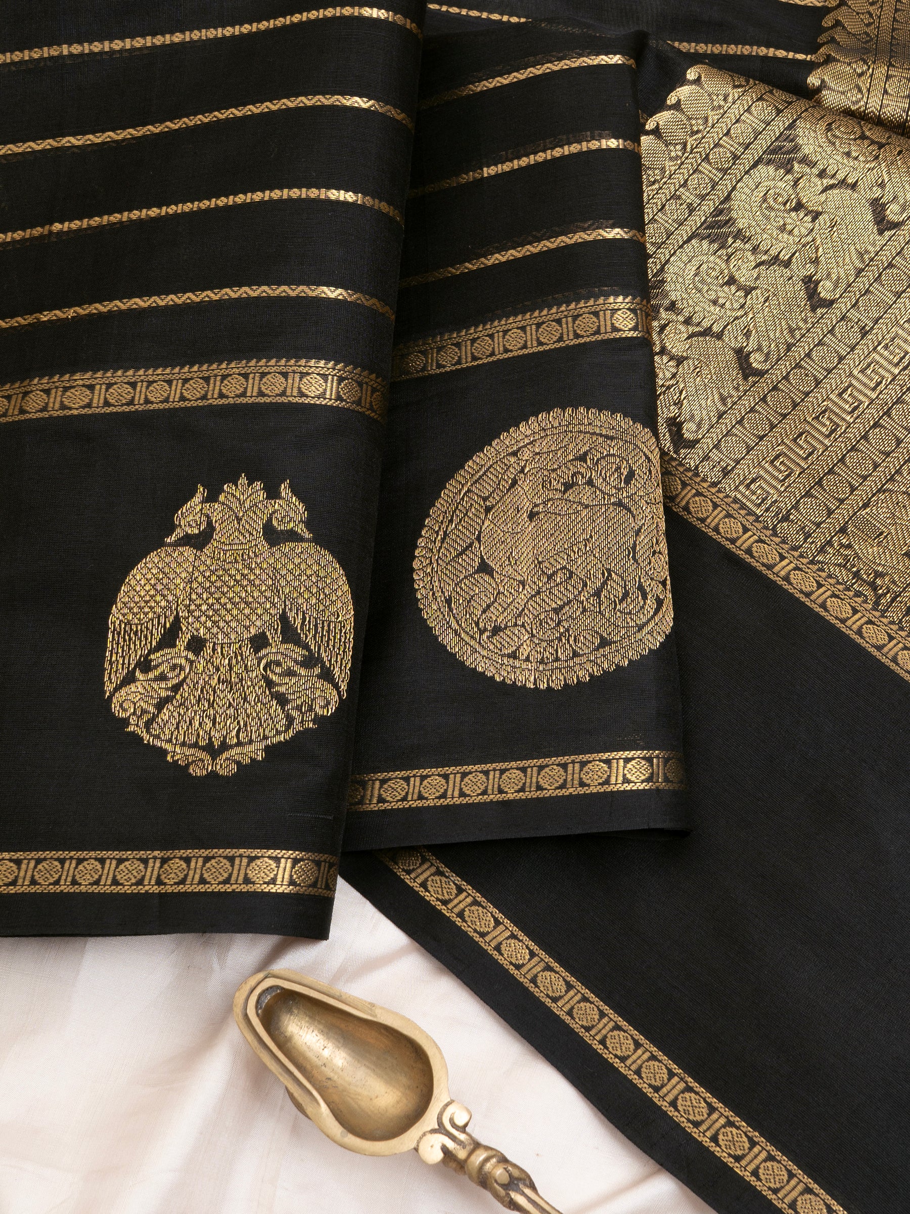 Black veldhari border butta / Silk Cotton Saree CLSA9706