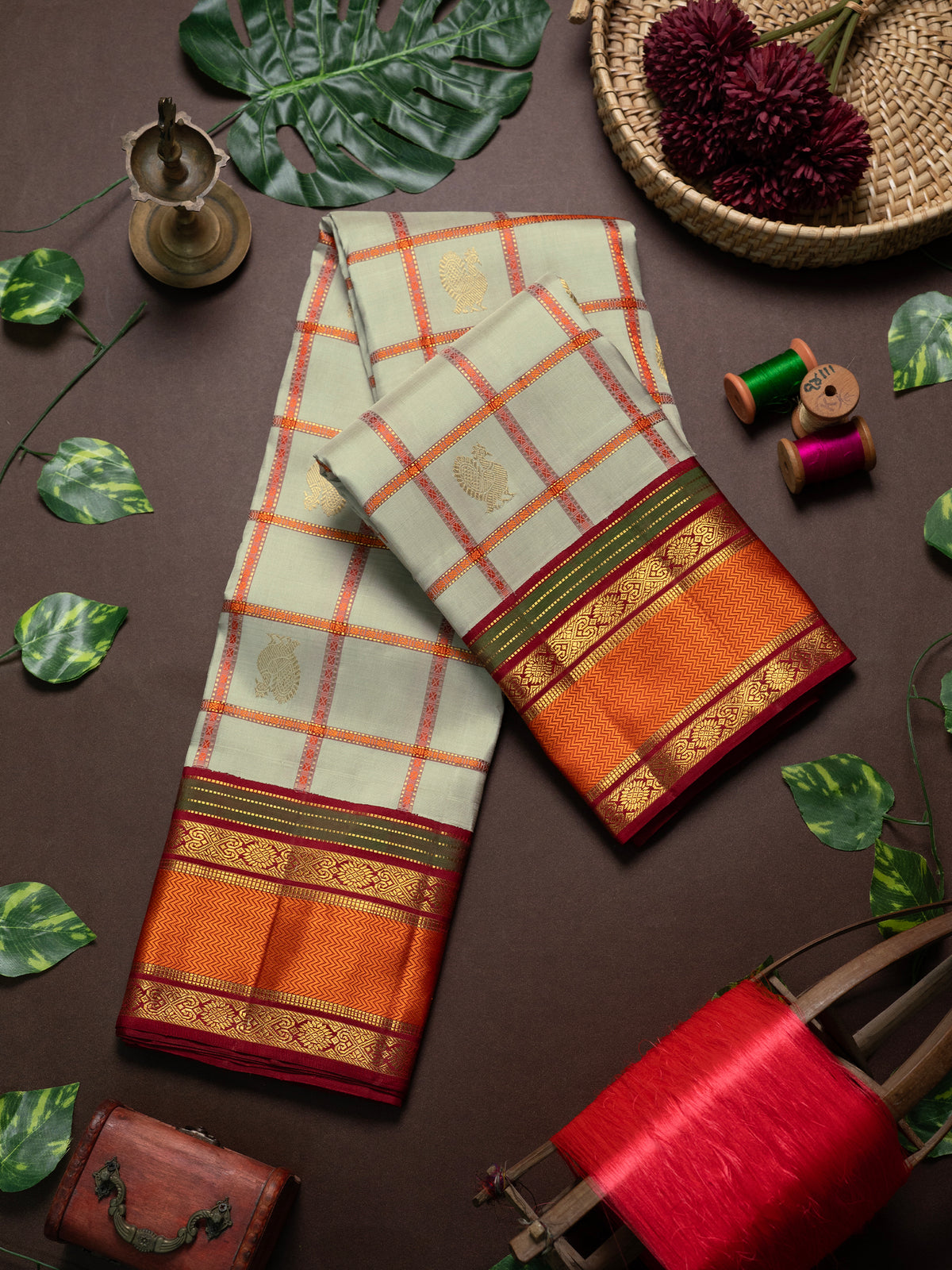 Alankar Off white Kattam Butta. /Pure Kanjipuram Silk Saree CLSA13037