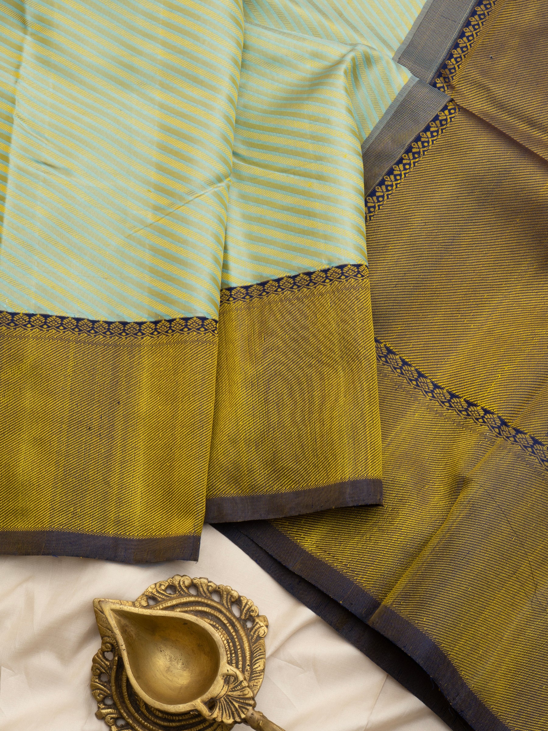 Master weaver Korvai Thread work Kanjipuram Silk Saree CLSA