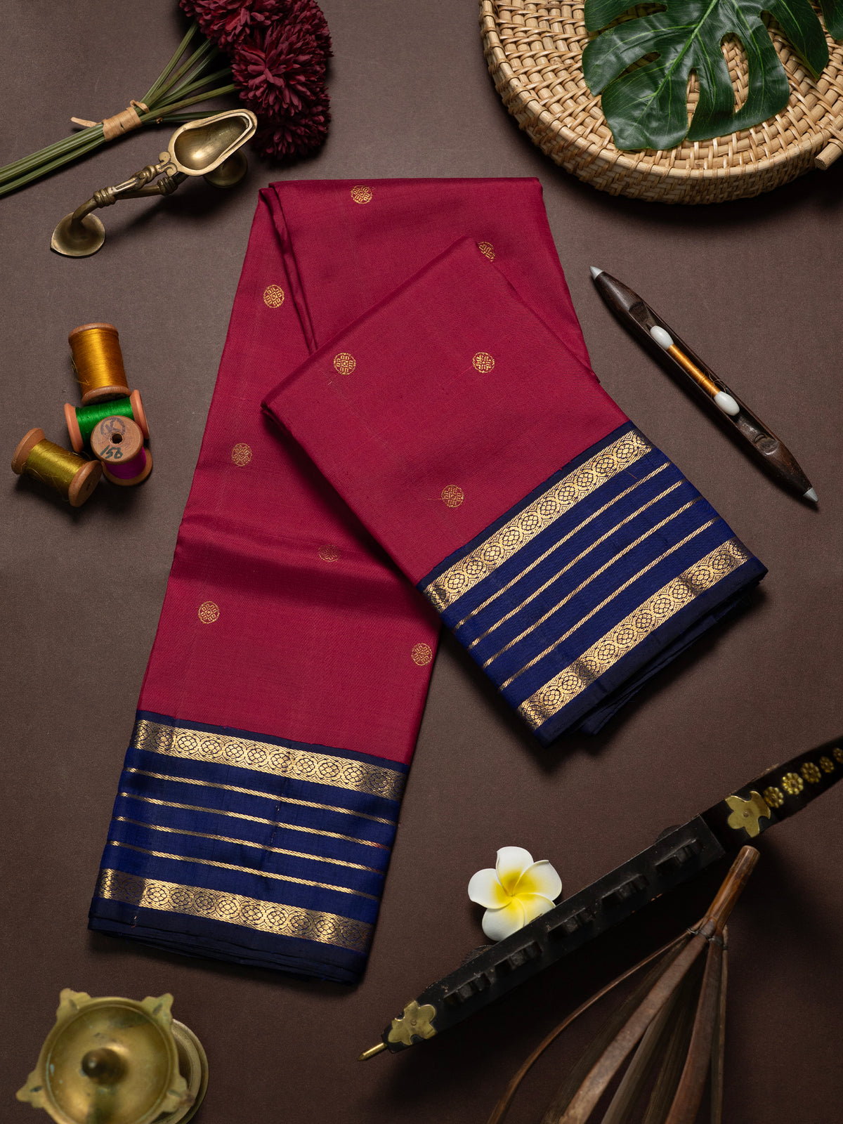 Deep red and deep blue varisapet border kai korvai/ Kanjipuram Silk Saree CLSA10765