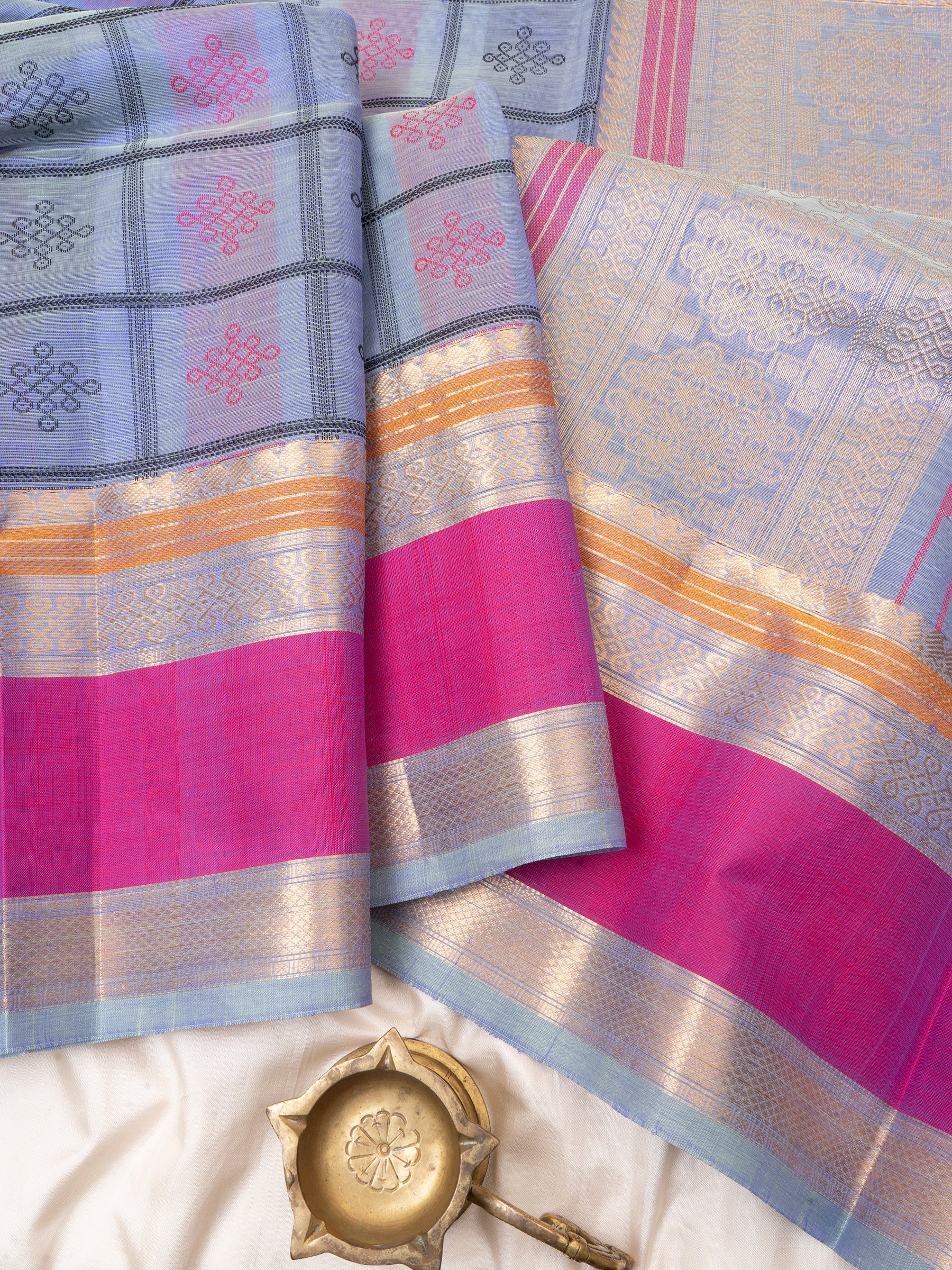 Pastel lavender kattam kolam butta/ Silk Cotton