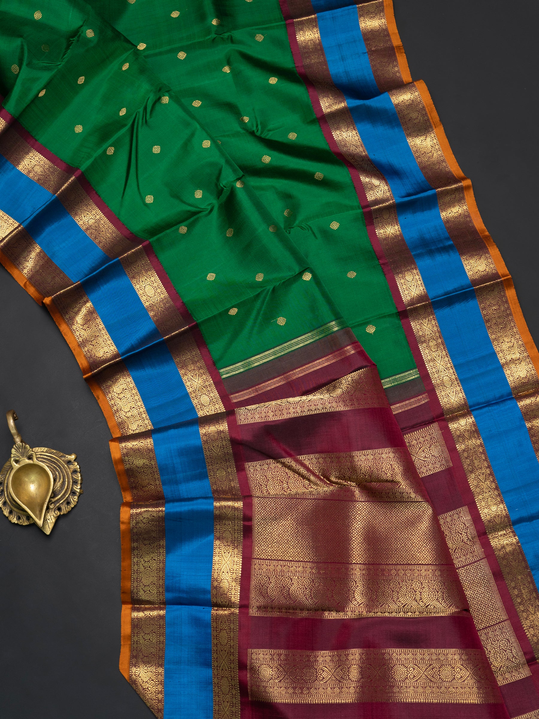 Green and teal blue rettapet border kai korvai/ Kanjipuram Silk Saree CLSA3077
