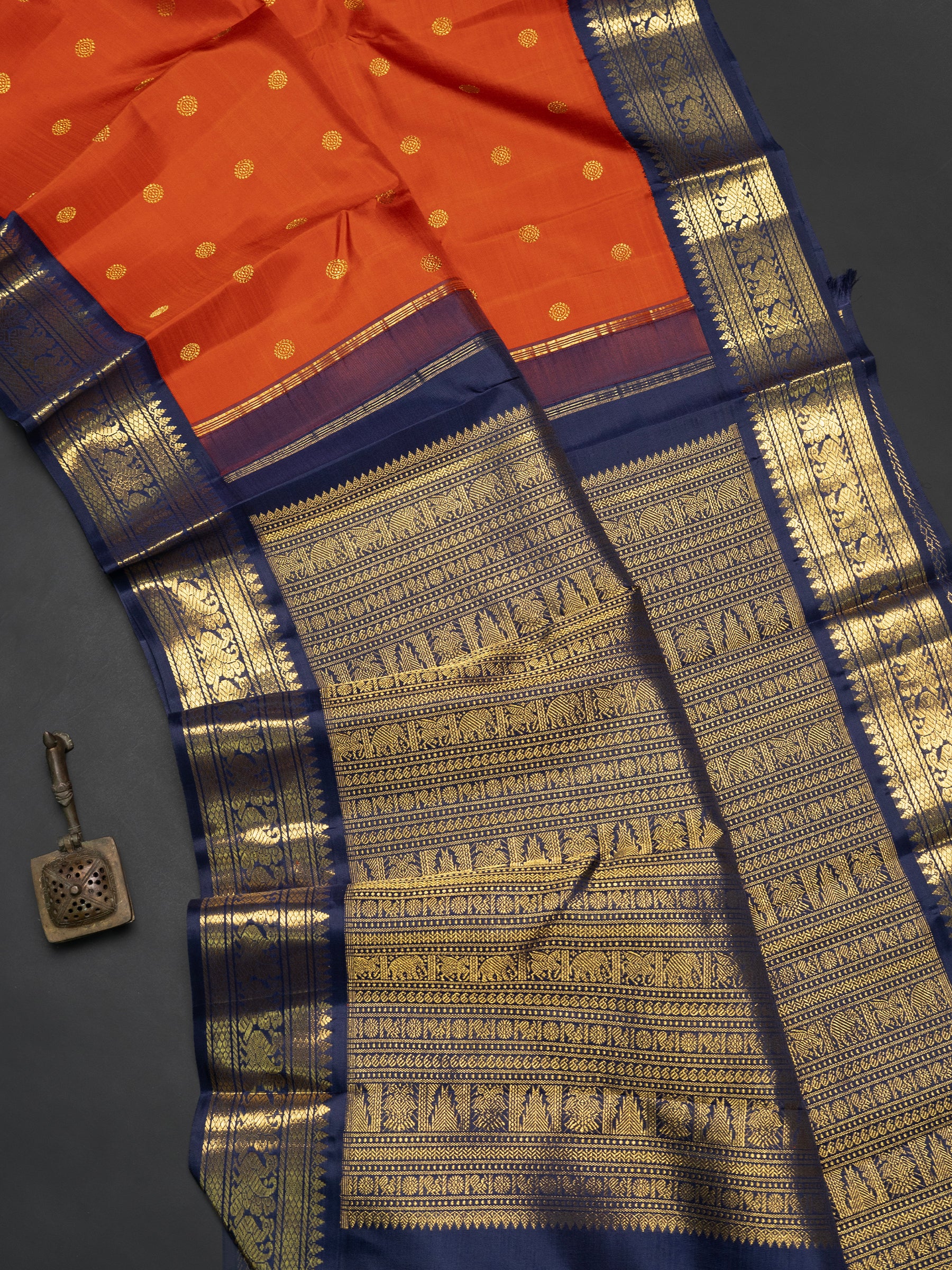 Rust with blue adai border Kanjipuram Saree CLSA10044