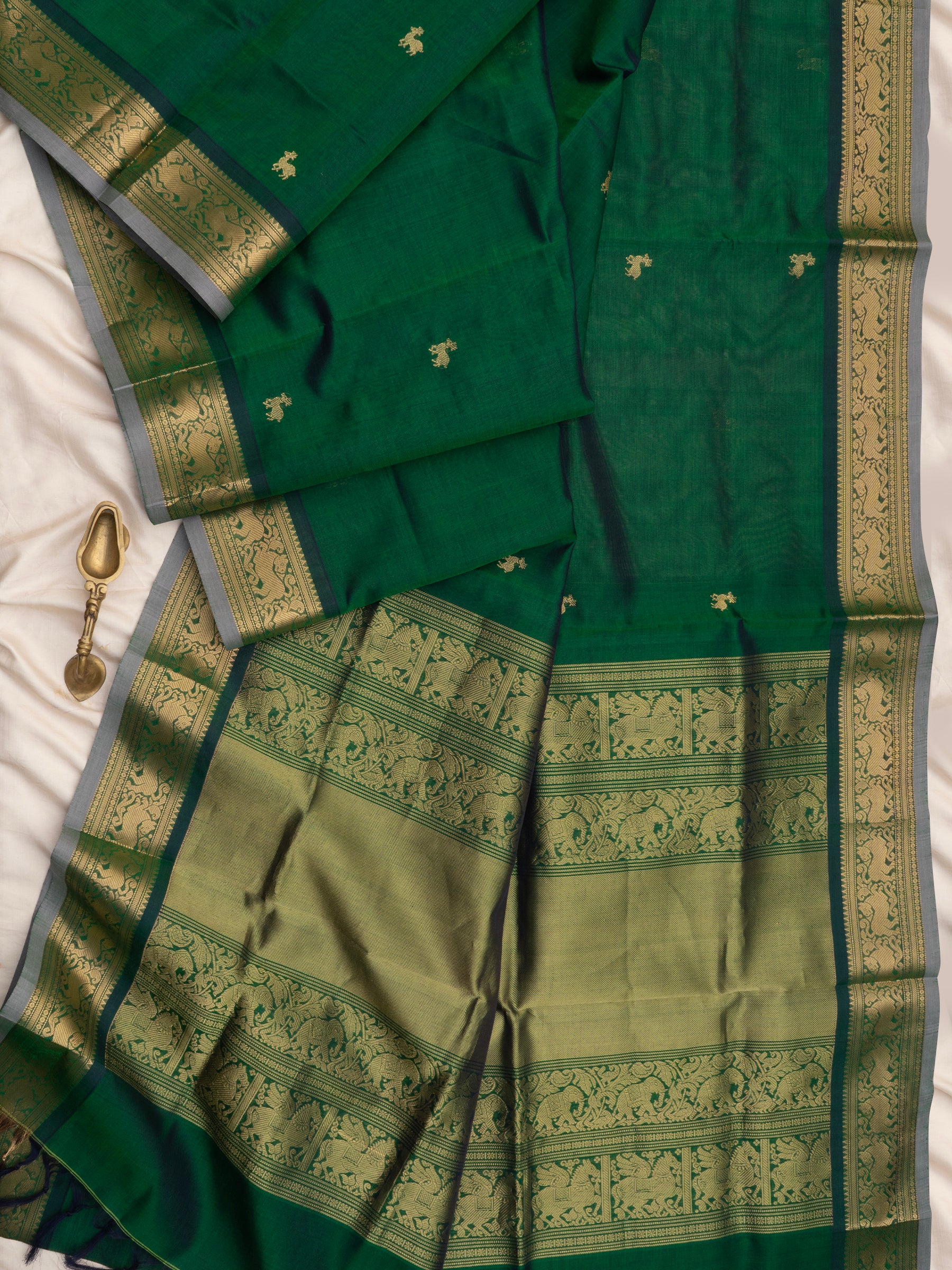 Green maan butta/ Silk Cotton Saree CLSA10192