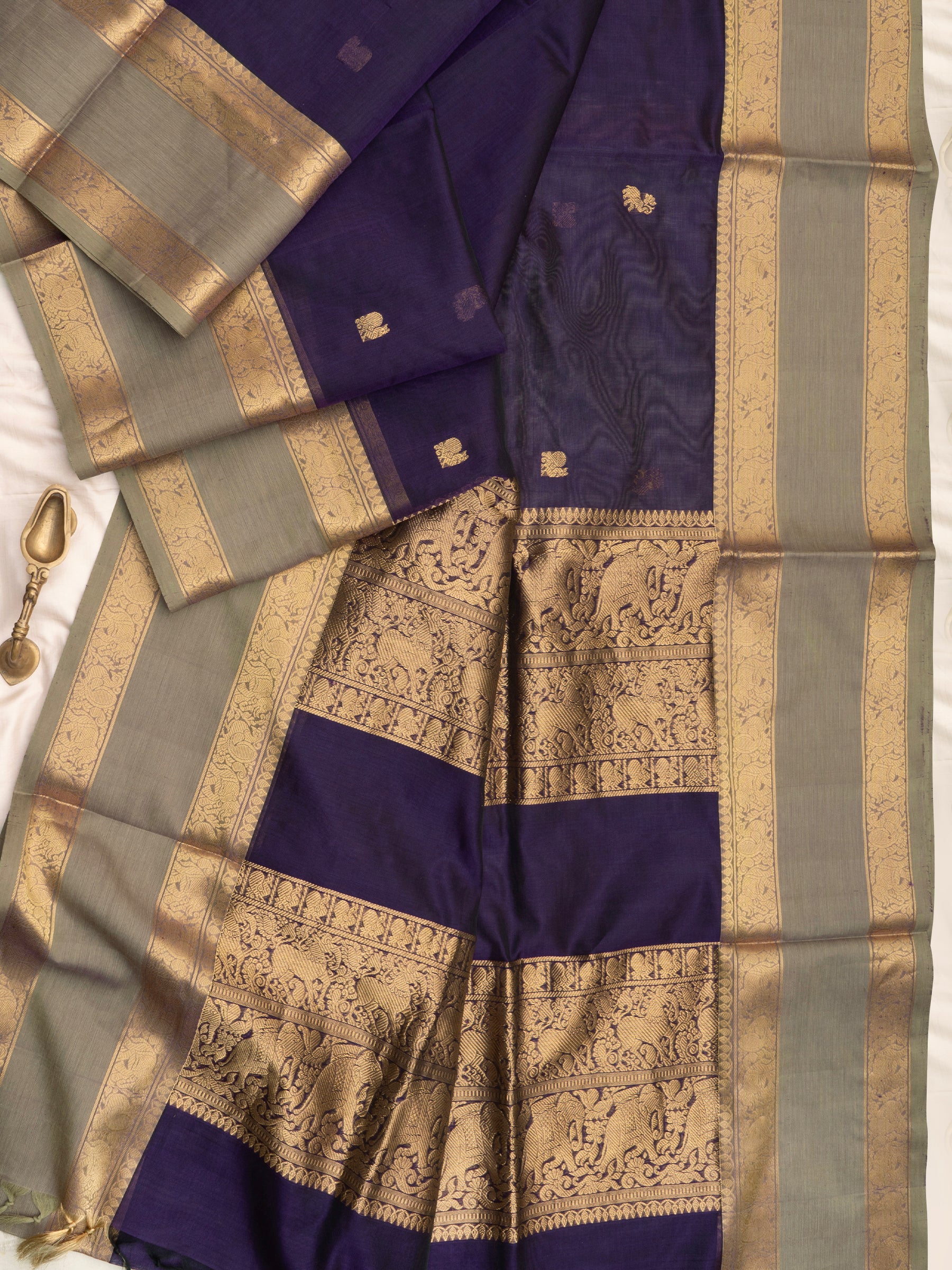 Deep purple annam and yanai butta rettapet border/ Silk Cotton CLSA10251