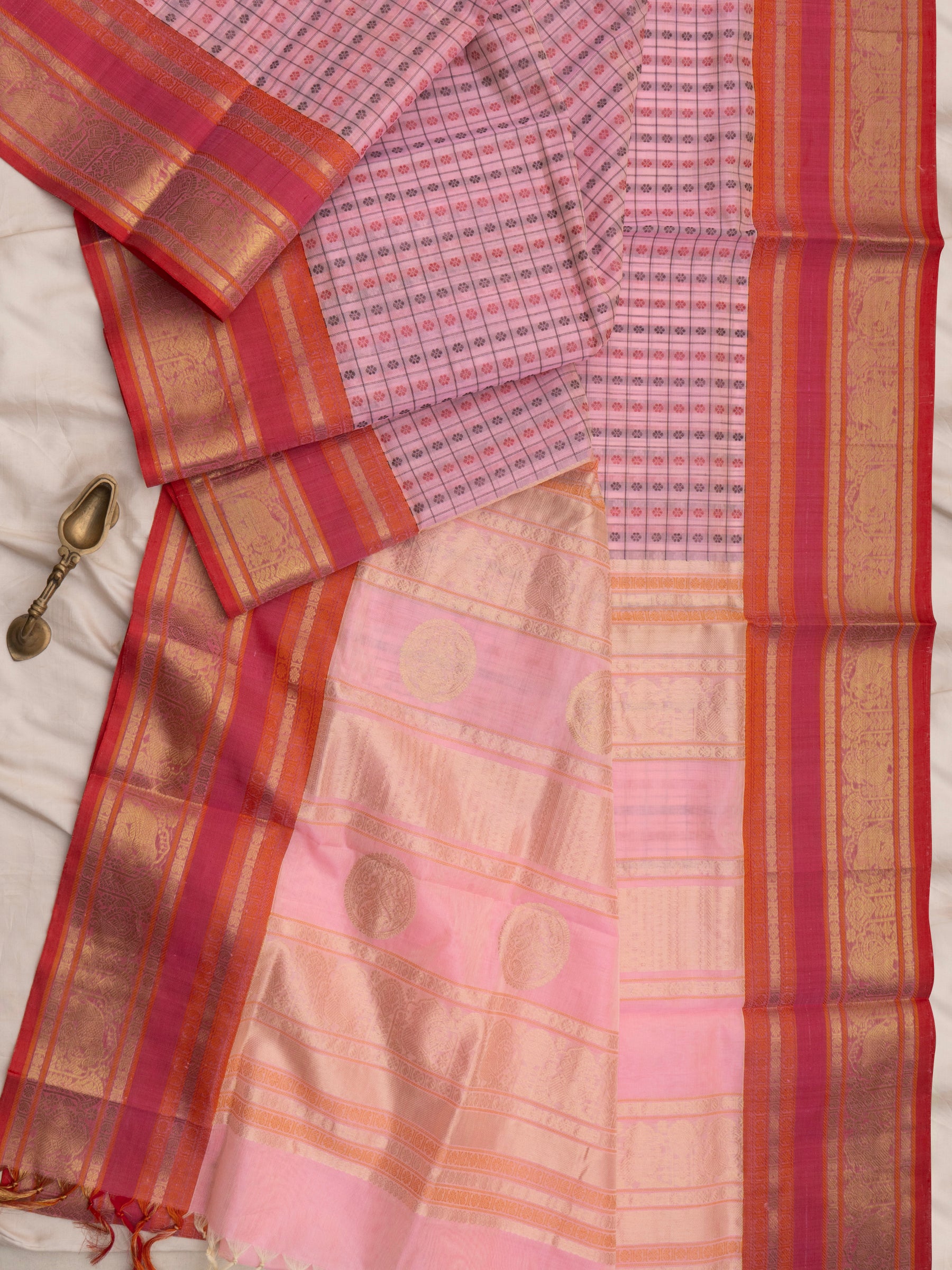 Baby pink lakshambutta/ Silk Cotton Saree CLSA10275