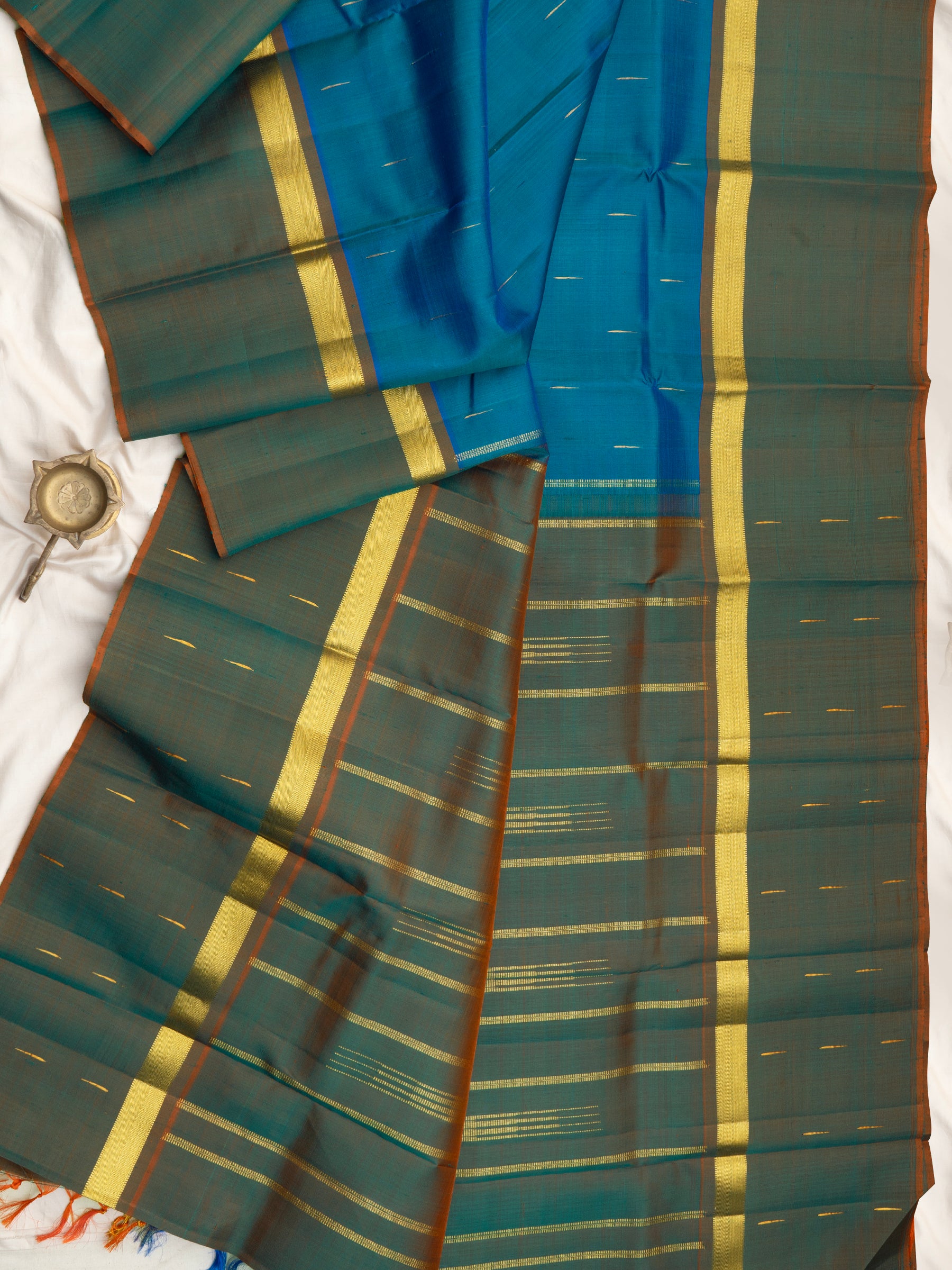 Rama blue malli moggu butta /Arani Silk Saree CLSA10835