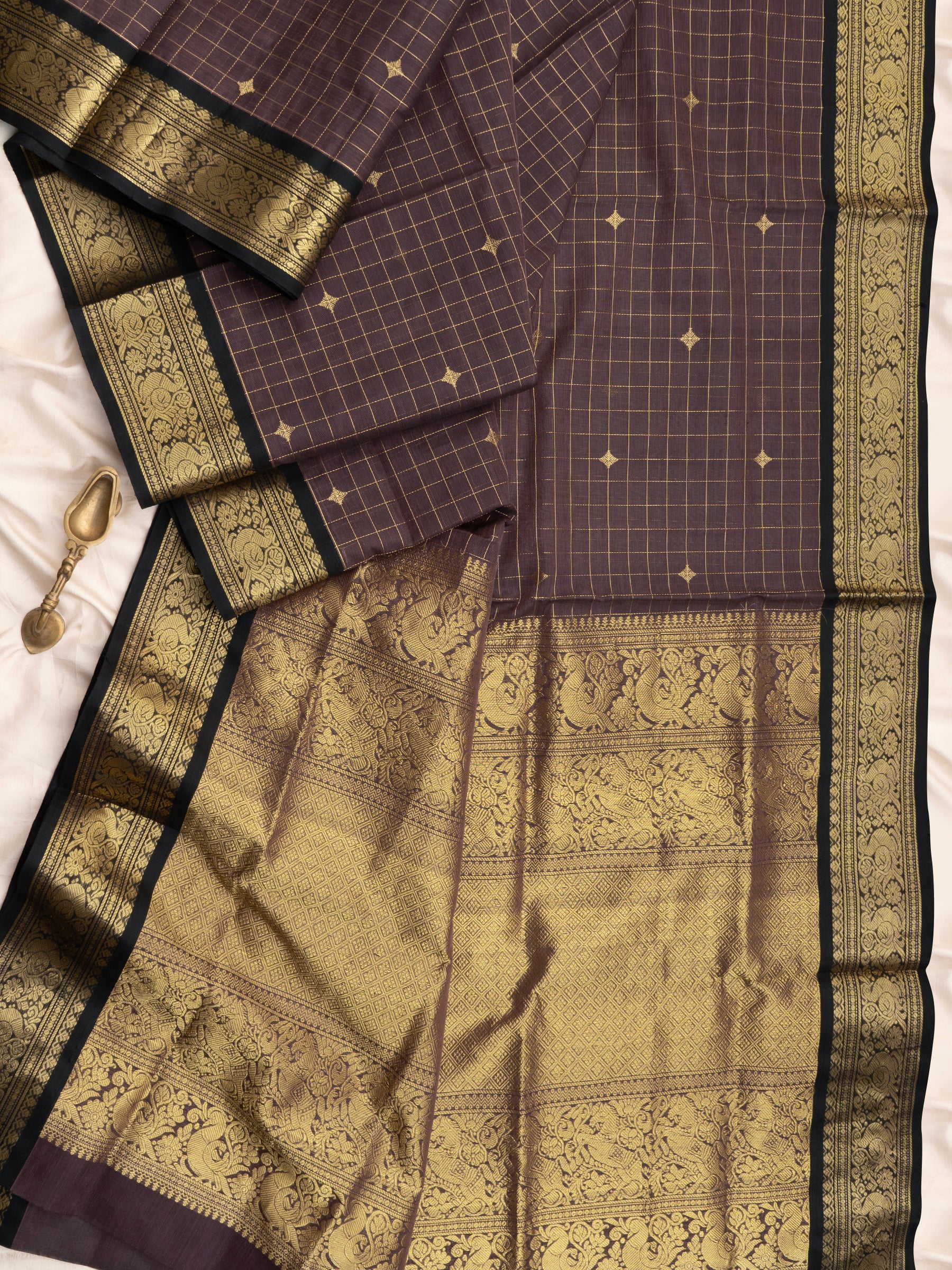 Chikoo and black kattam butta / Silk Cotton Saree CLSA10897