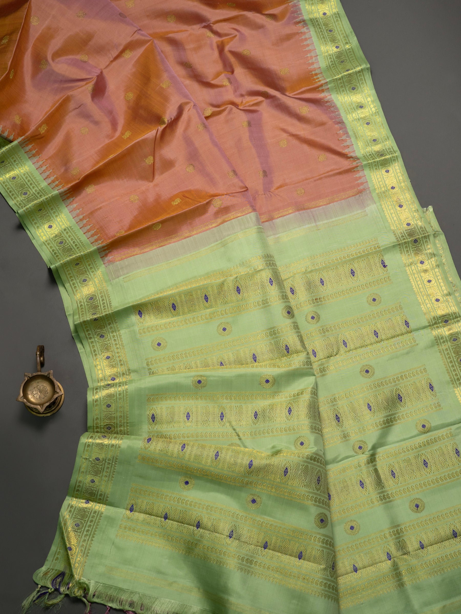 Pink shot korvai / Kanjipuram Silk Saree CLSA10970