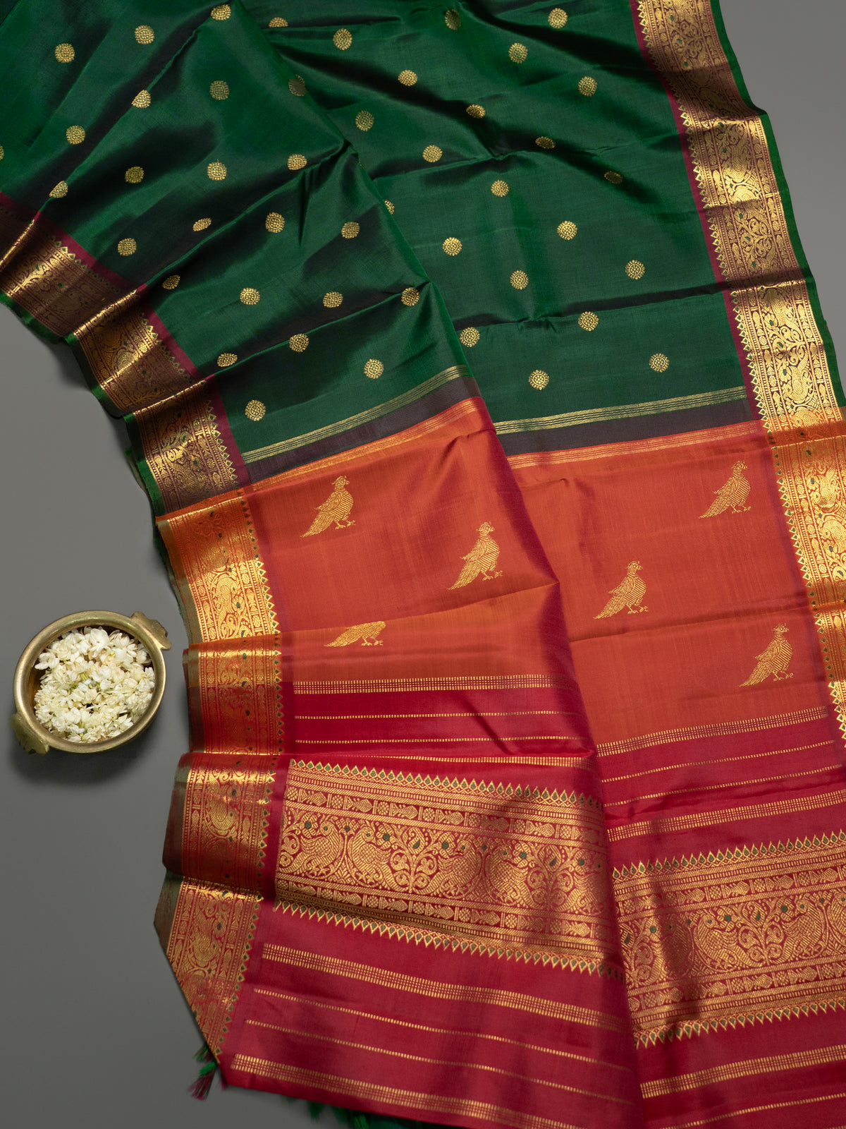 Green with butta pure Zari /Kanjipuram Silk Saree CLSA11994