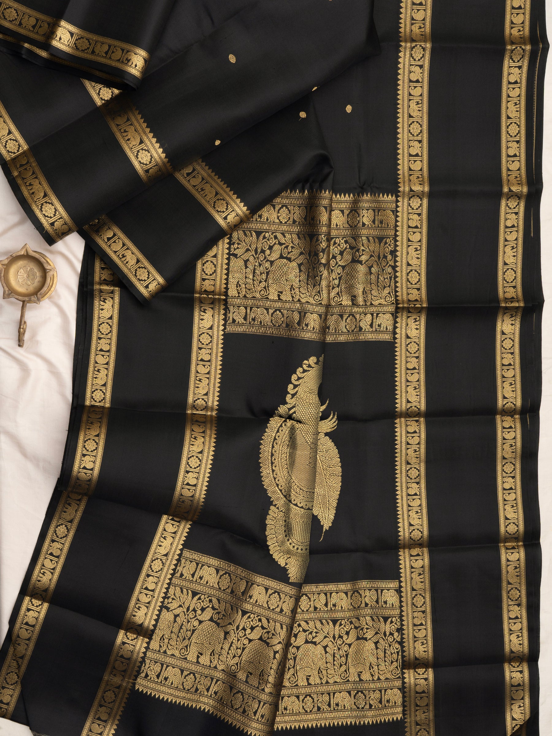 Black rettapet border/ Special Edition Silk CLSA10301