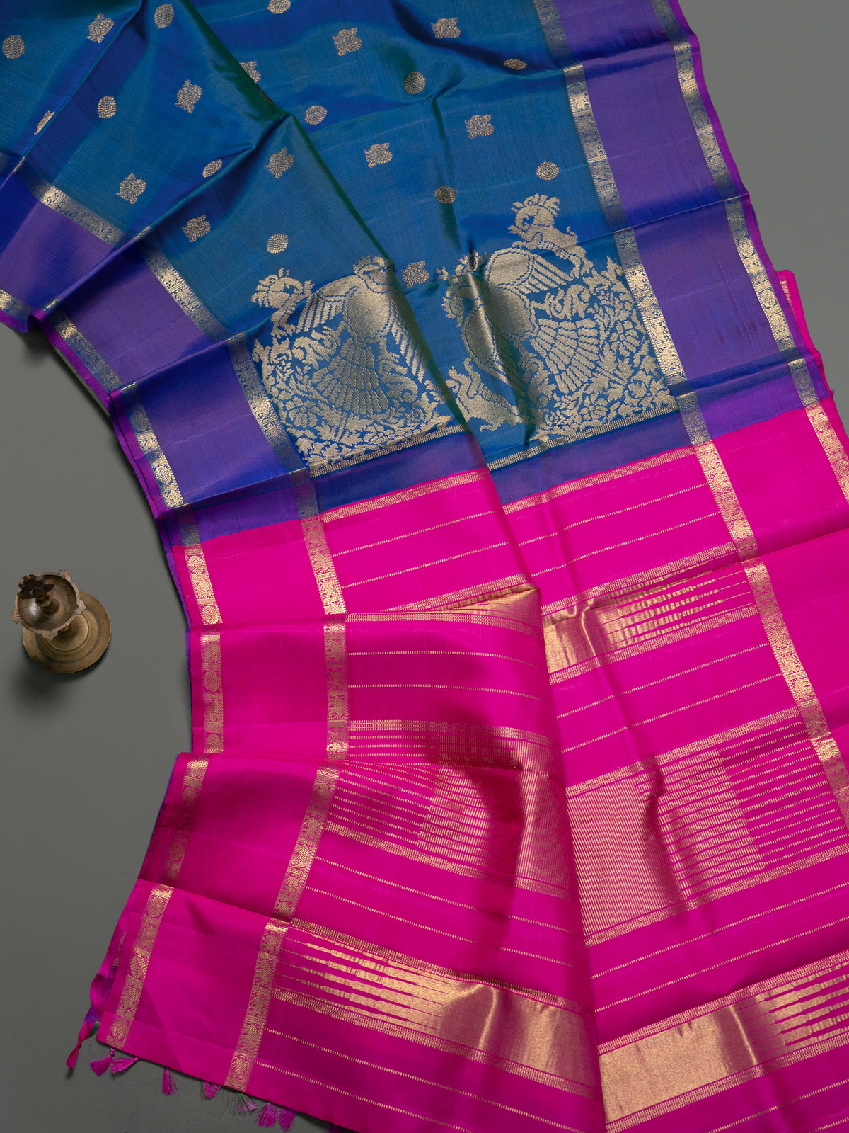 Mayilkazhuthu unique pallu corner butta / Kanjipuram Silk Saree CLSA9992