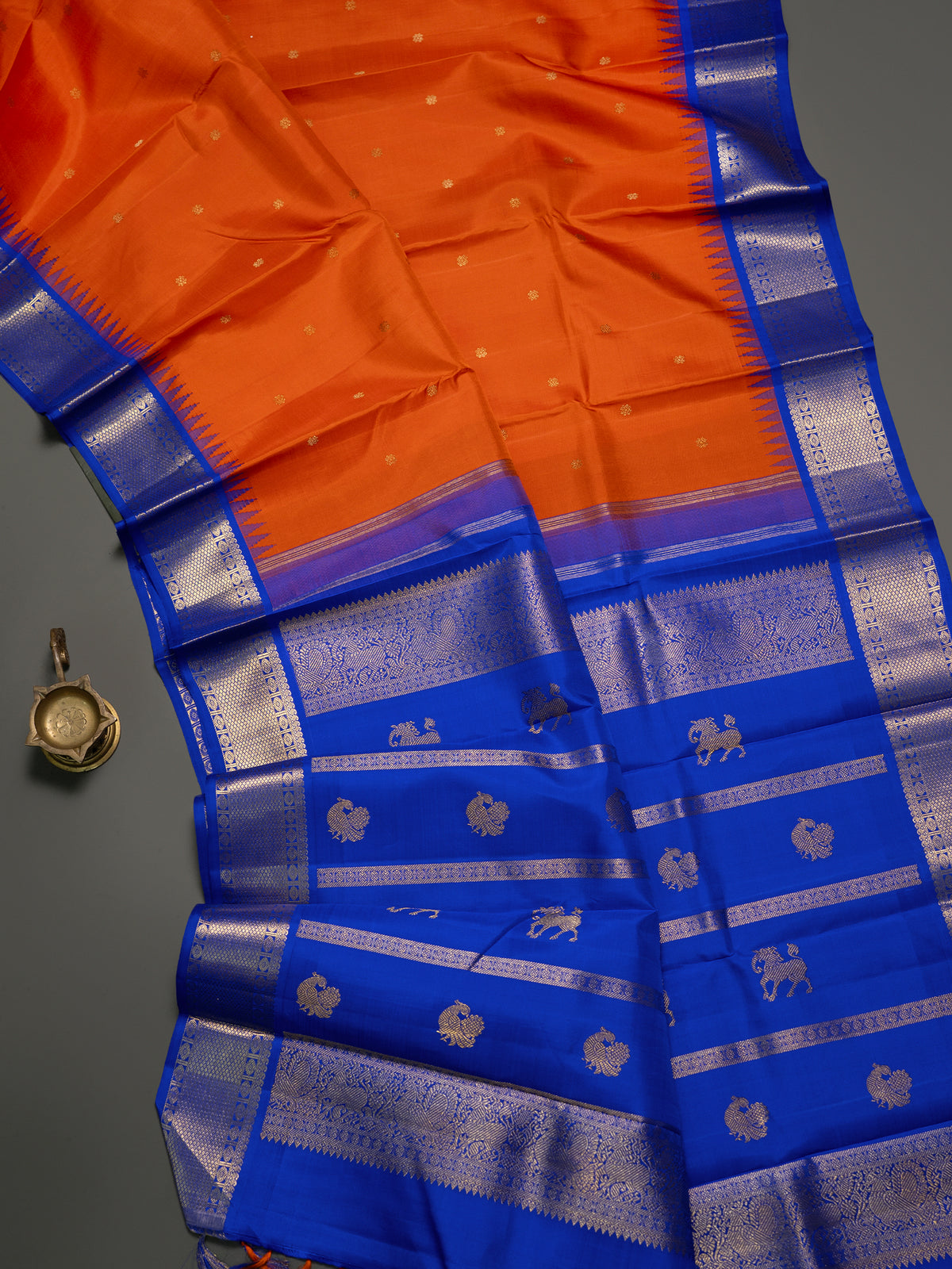 Orange and blue kai korvai unique pallu/ Kanjipuram Silk Saree CLSA4445