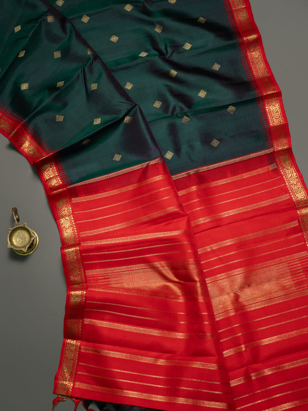 Dark green and red kai korvai/ Kanjipuram Silk Saree CLSA