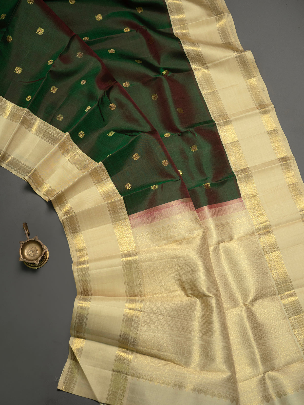 Manthulir colour korvai / Kanjipuram Silk Saree CLSA610