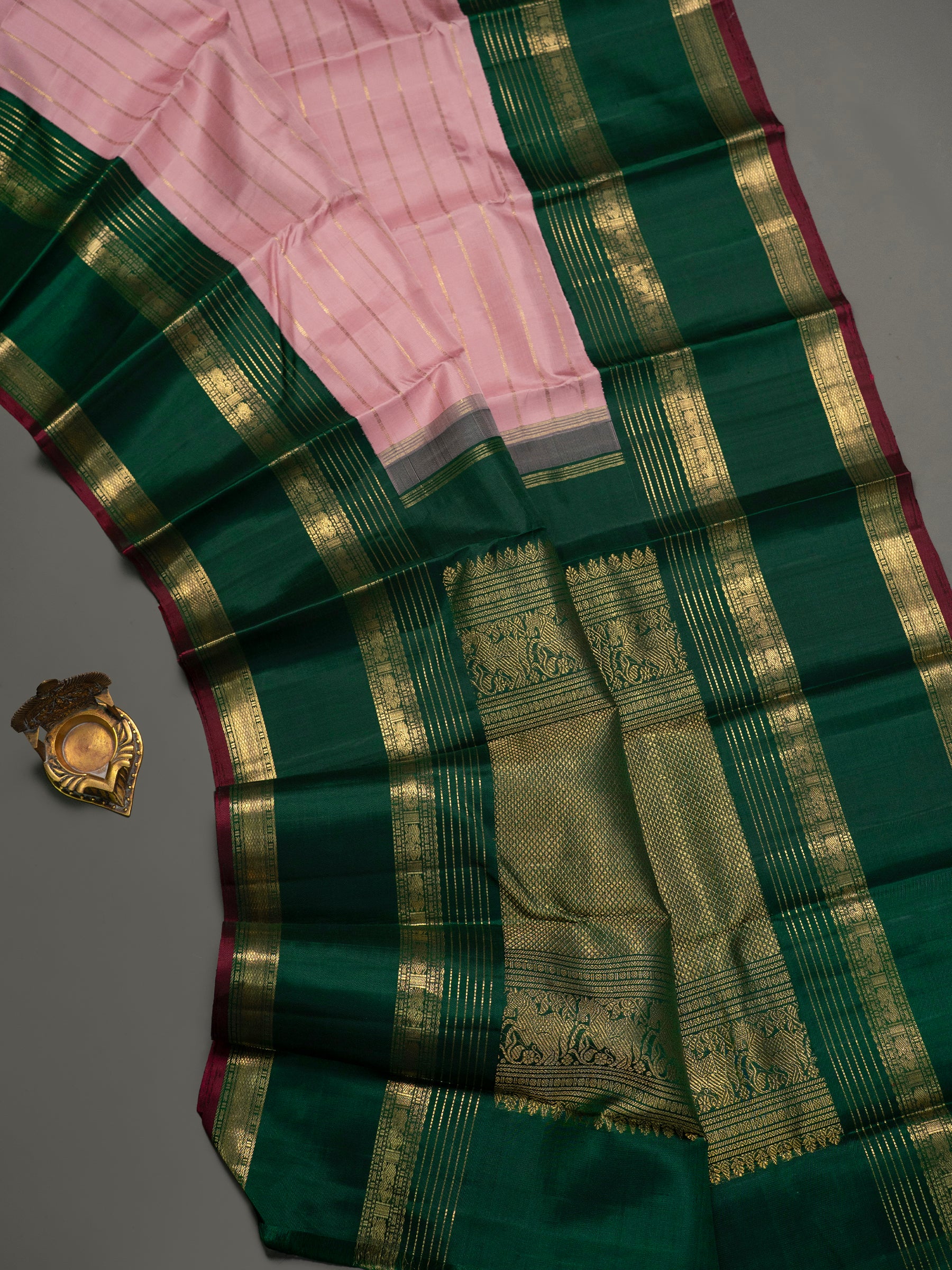 Vintage veldhari korvai Kanjipuram Silk Saree CLSA6154