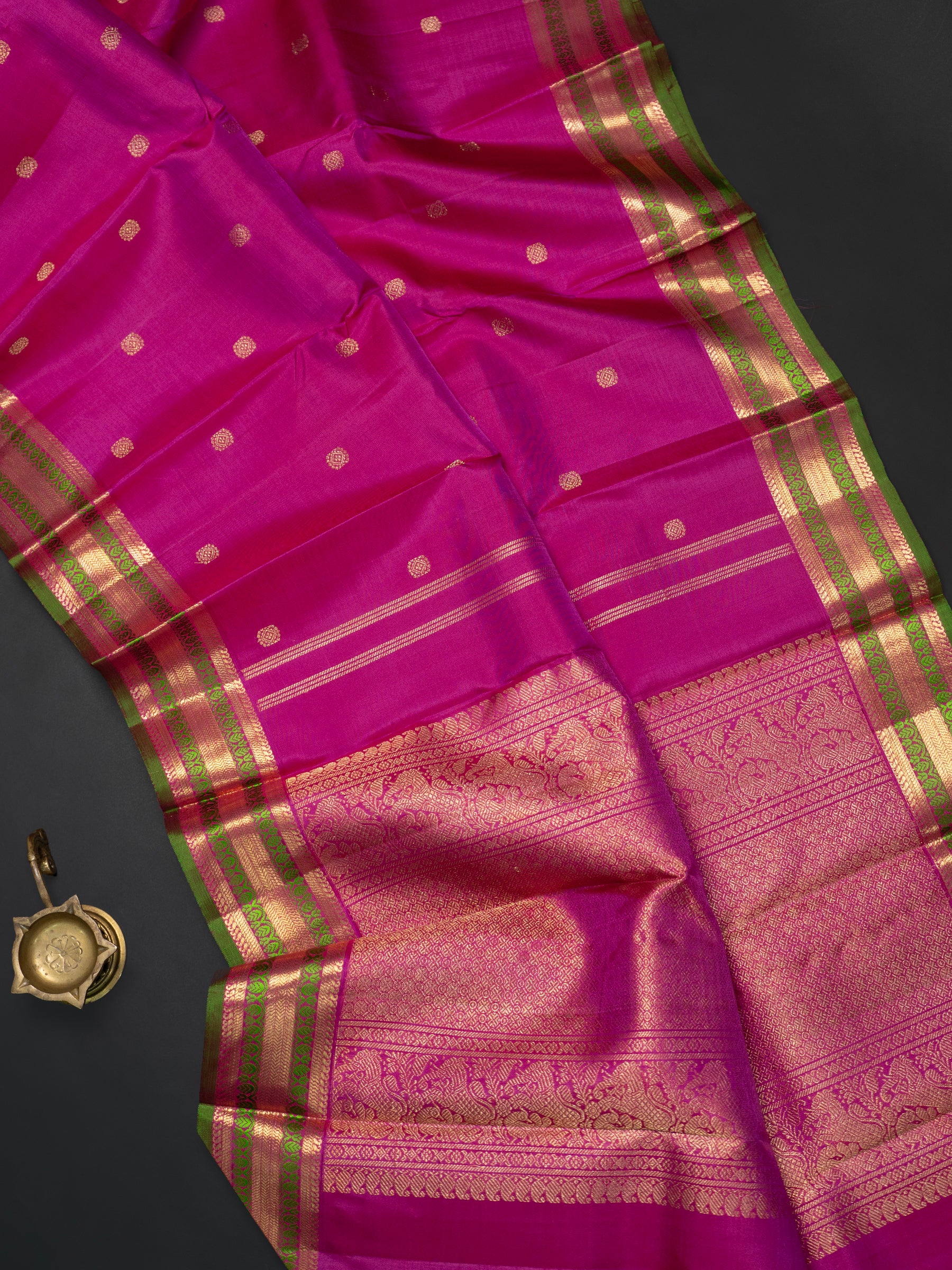 Pink varisapet border/ Kanjipuram Saree CLSA6193