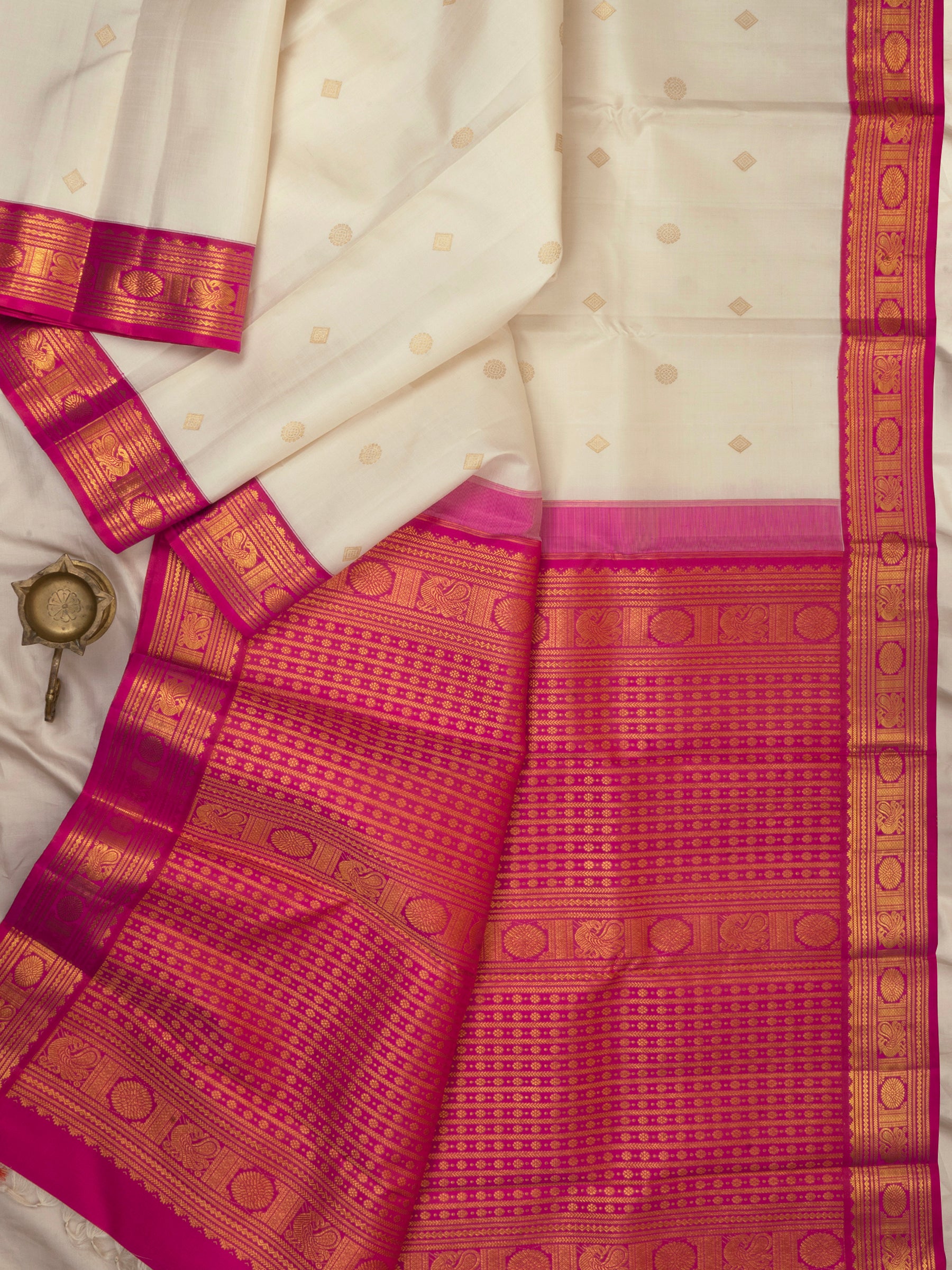 Off white with pink / Arani Silk Saree CLSA6690