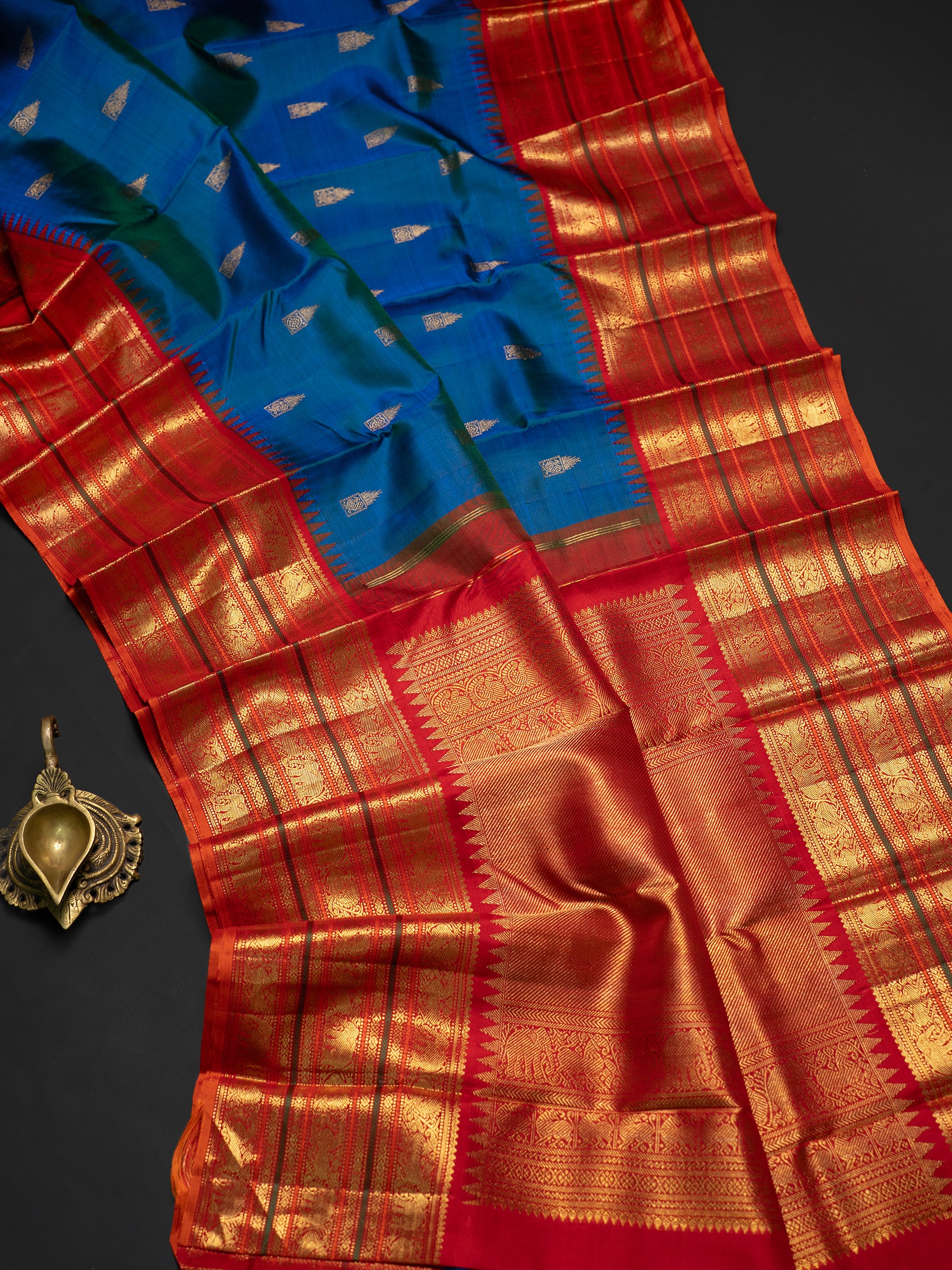 Mayilkazhuthu body and varisapet border Korvai / Kanjipuram Silk Saree CLSA