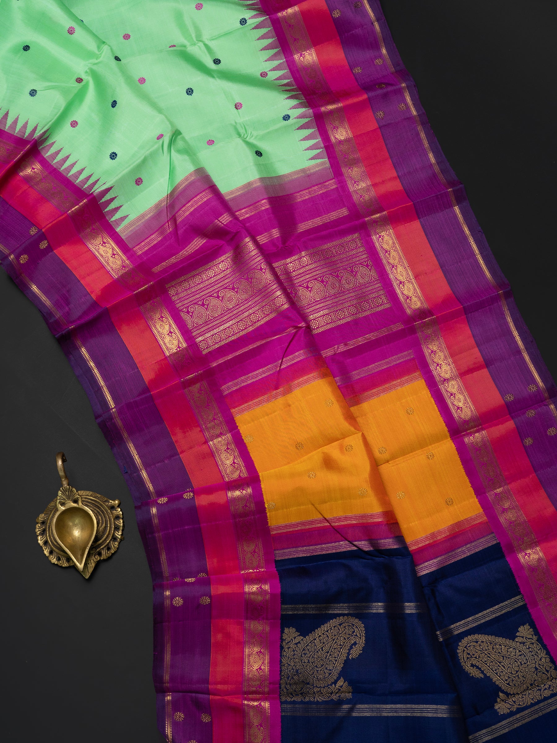 Apple green korvai triple pallu / Kanjipuram Silk Saree CLSA6980