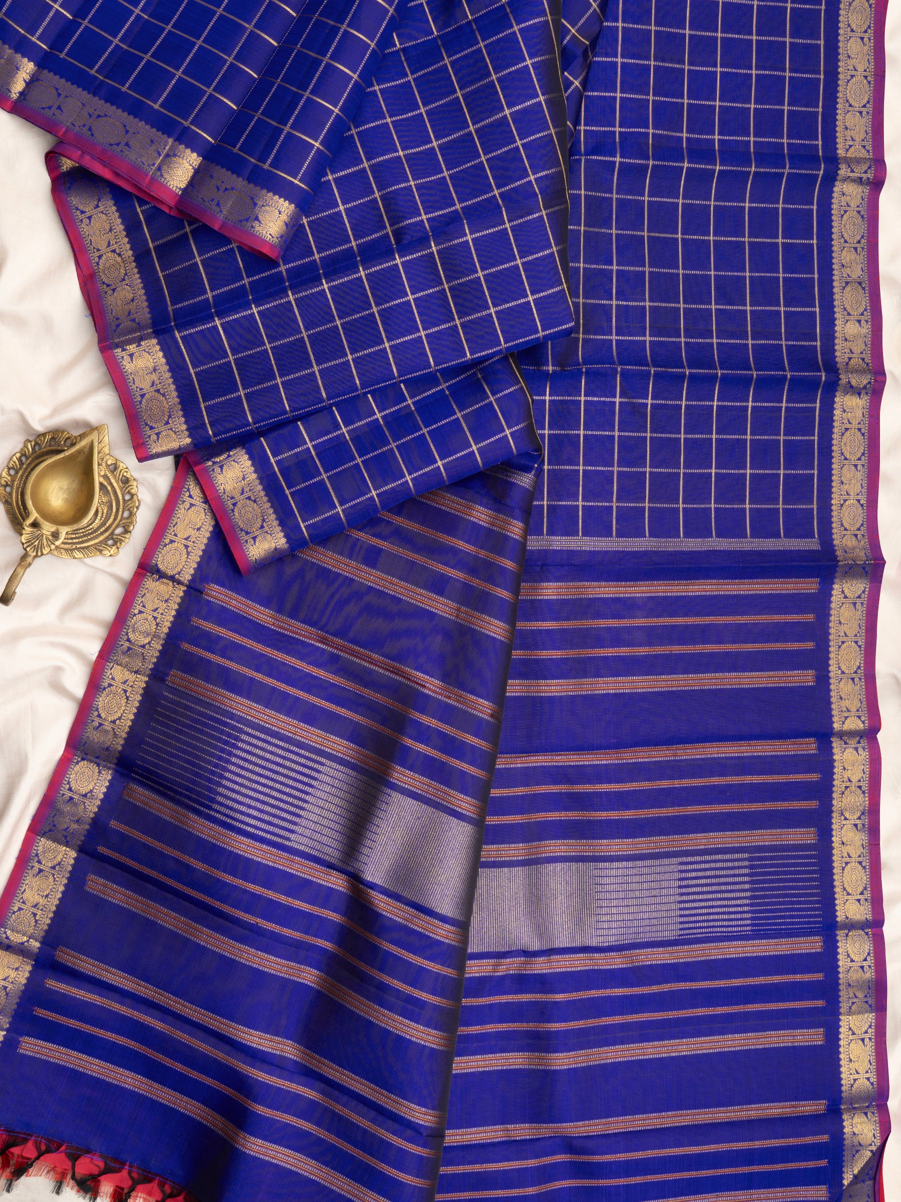 Royal blue zari kattam annam and chakram border/ Kanjipuram Silk Saree CLSA7017